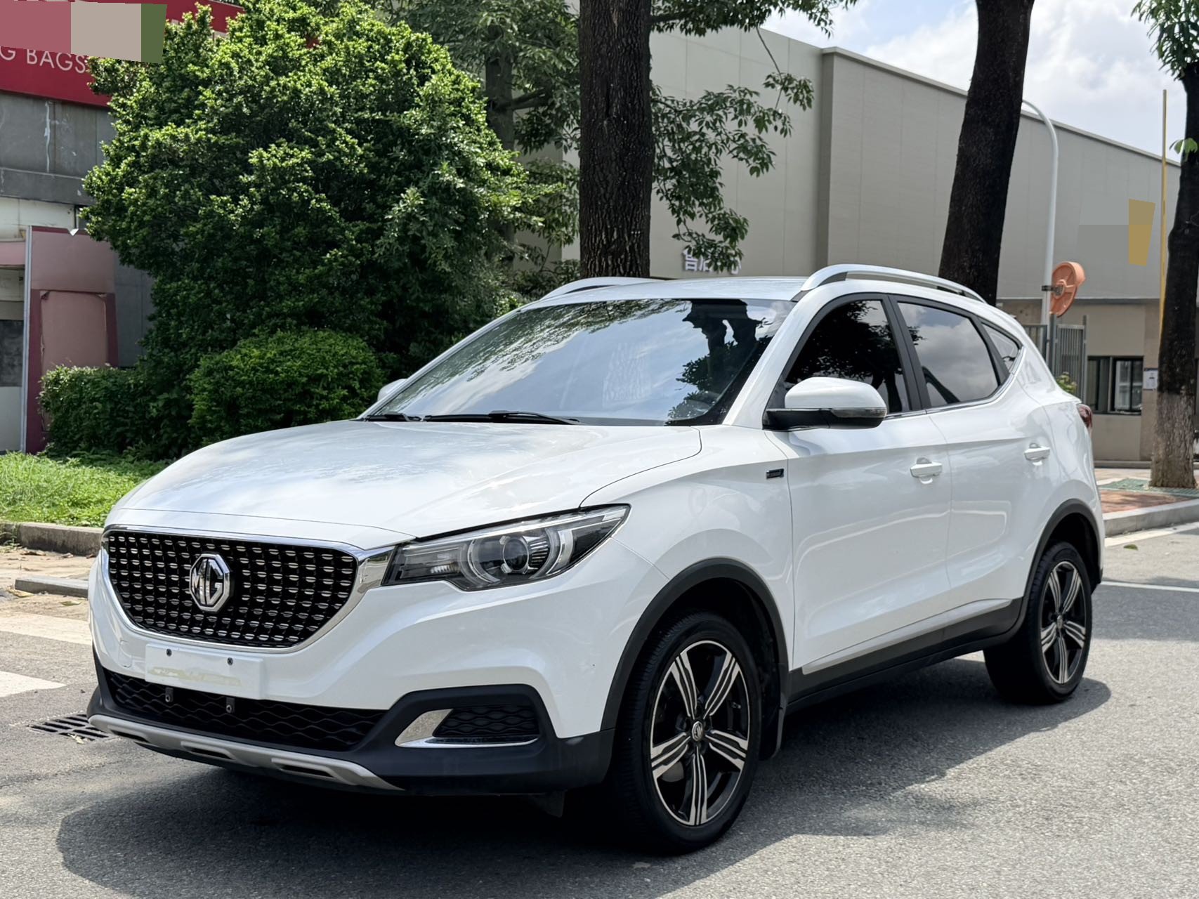 MG ZS 2018 MG ZS 2018 car image