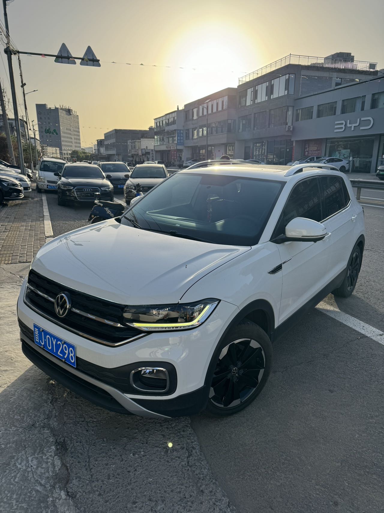 Volkswagen Tacqua 2020 Volkswagen Tacqua 2020 car image