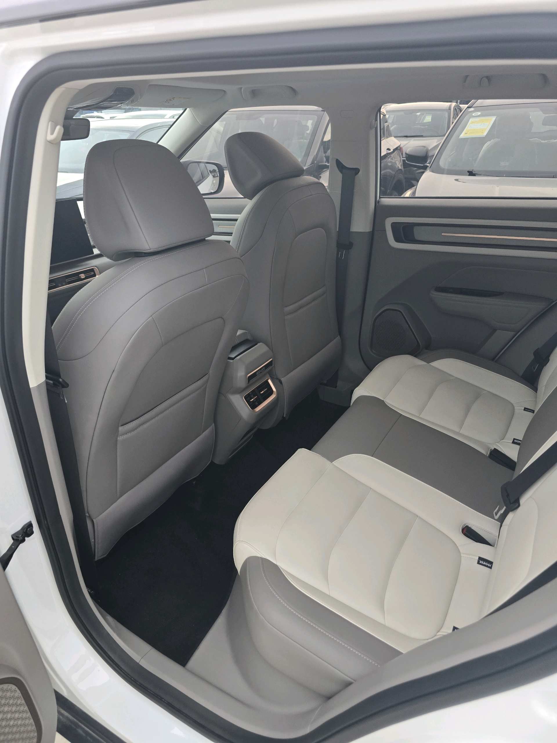 GEELY ICON 2025 #9 GEELY ICON 2025 image de voiture #9
