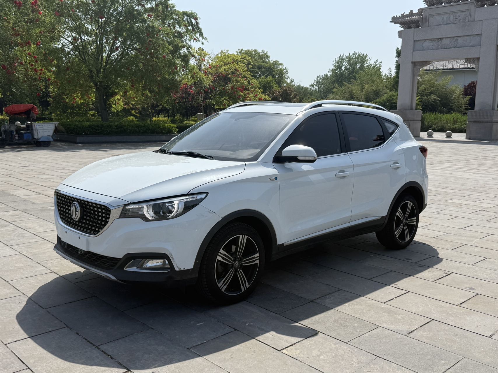 MG ZS 2018 car image 