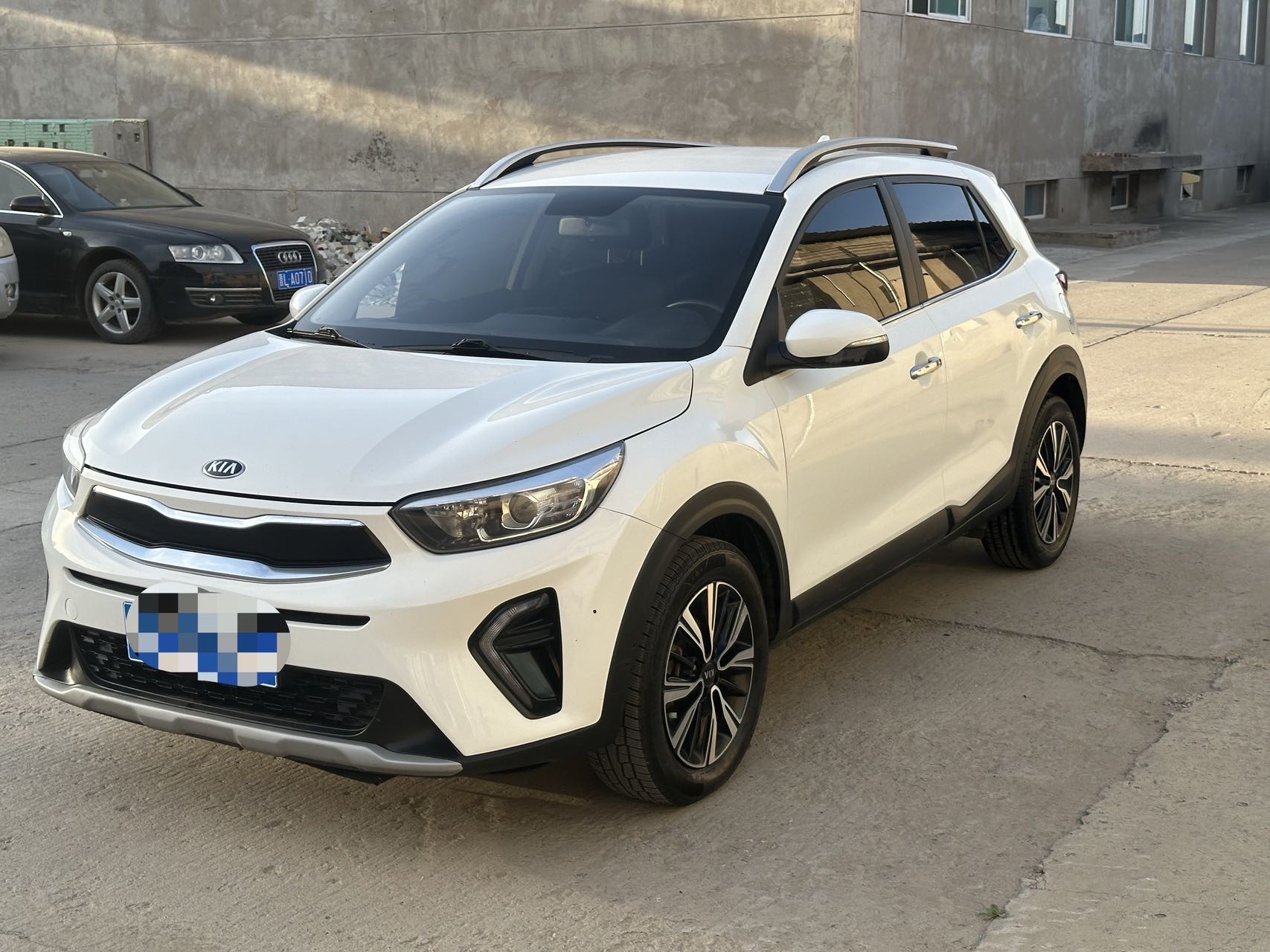 Kia KX1 2019 car image 