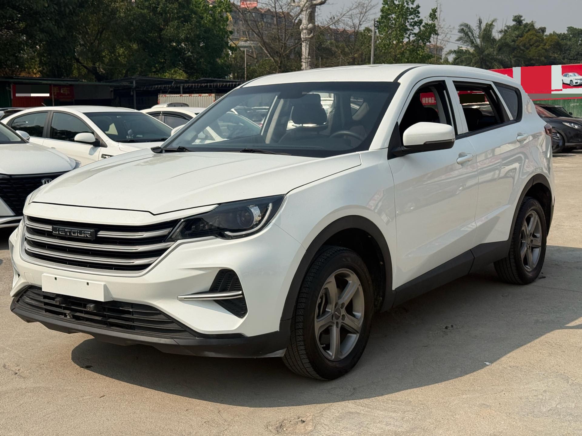 Jetour X70M 2020 Jetour X70M 2020 car image