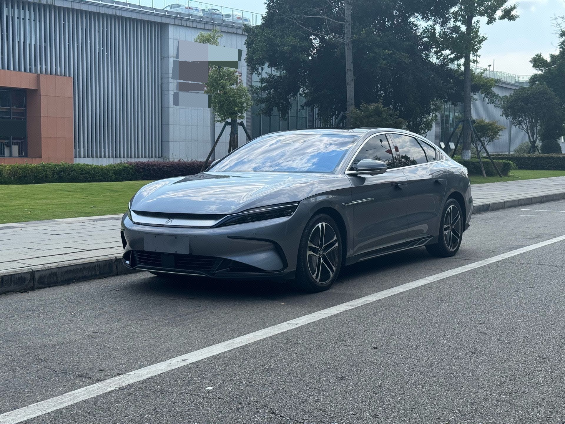 BYD Han 2023 BYD Han 2023 car image