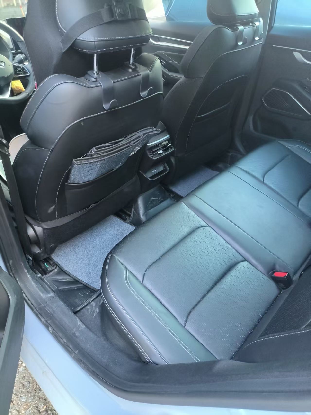 GEELY Emgrand 2023 #4 GEELY Emgrand 2023 imagen de coche #4