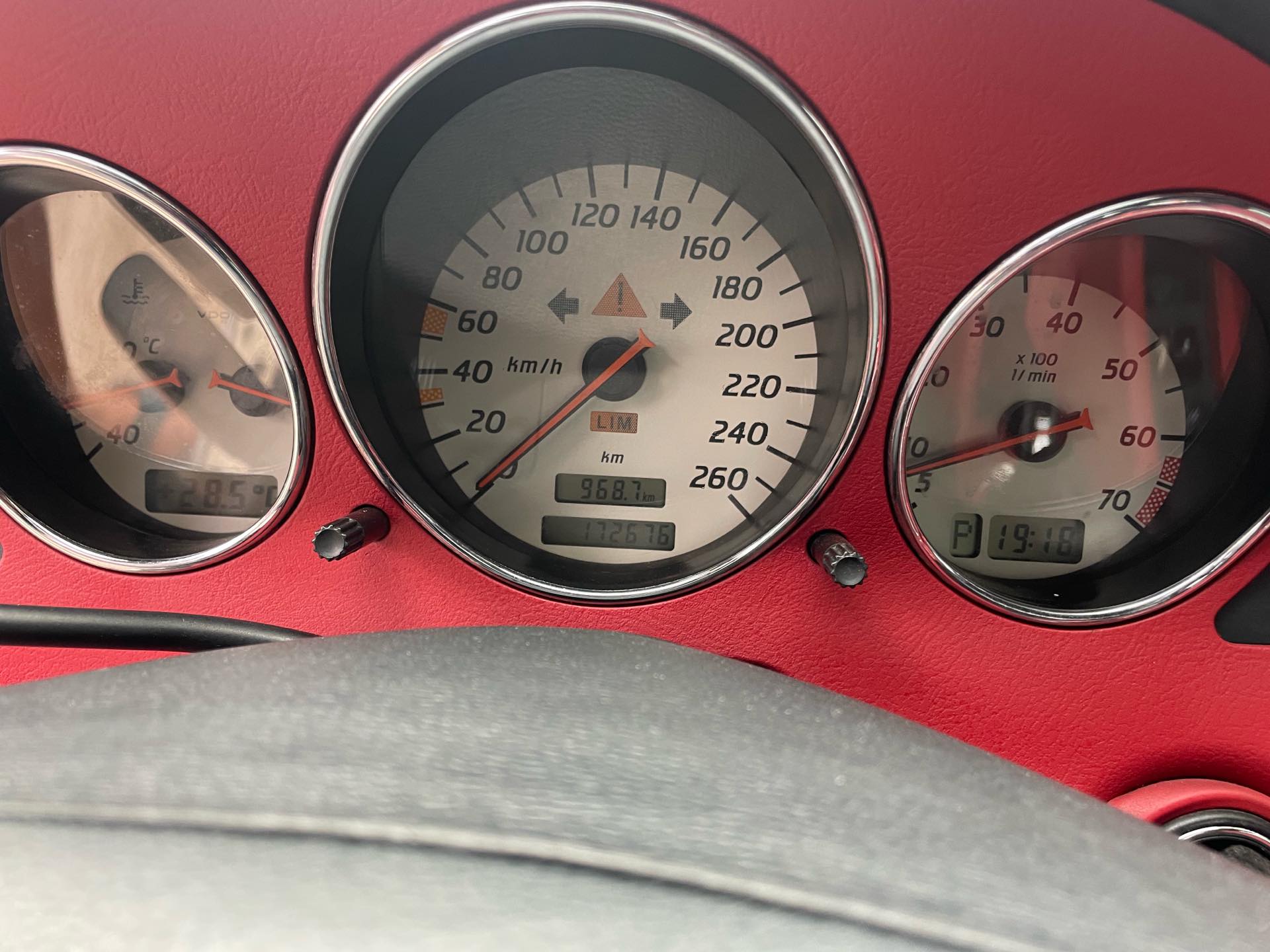 Mercedes-Benz SLK Class 2001 car image #18