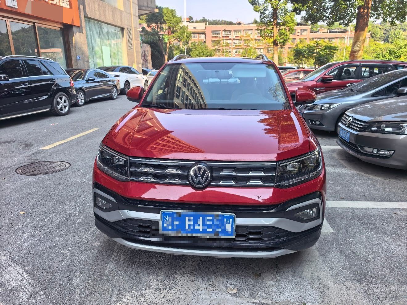 Volkswagen T-Cross 2019 car image #2