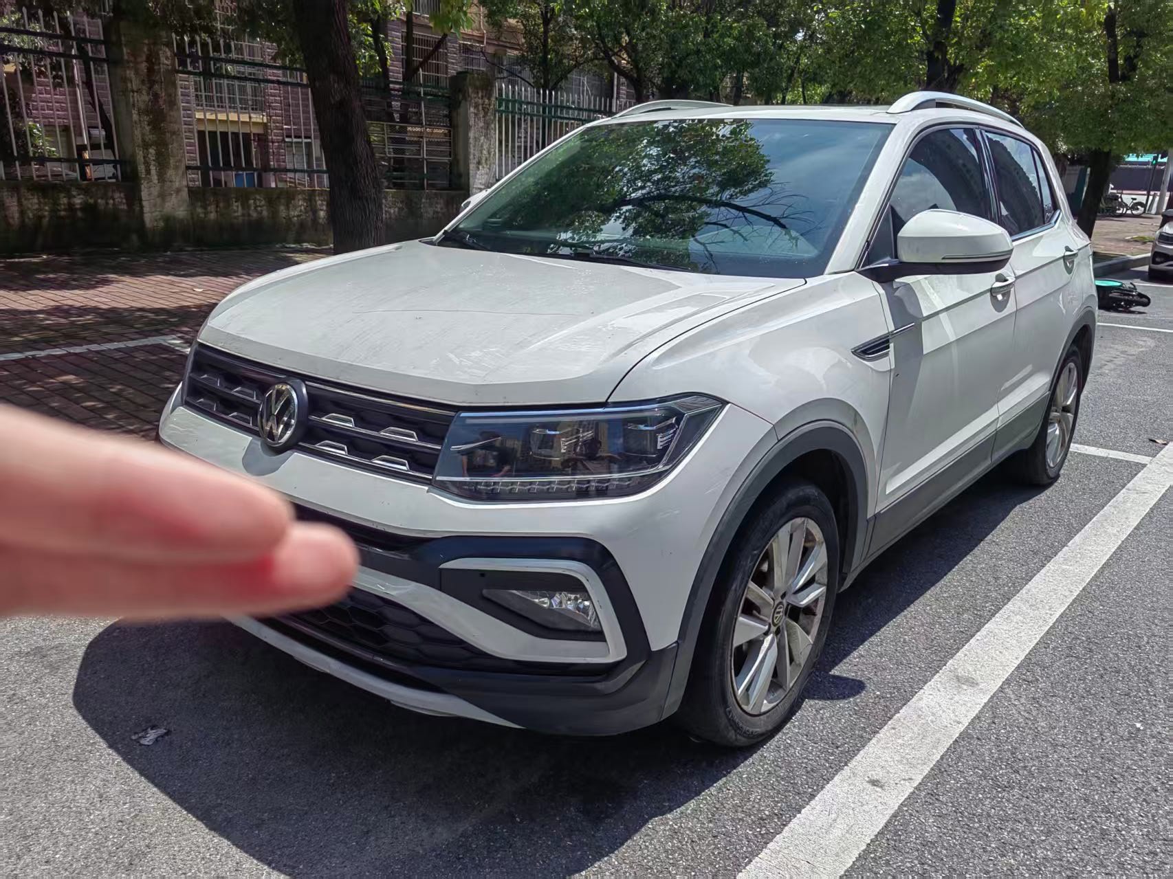Volkswagen T-Cross 2021 car image 
