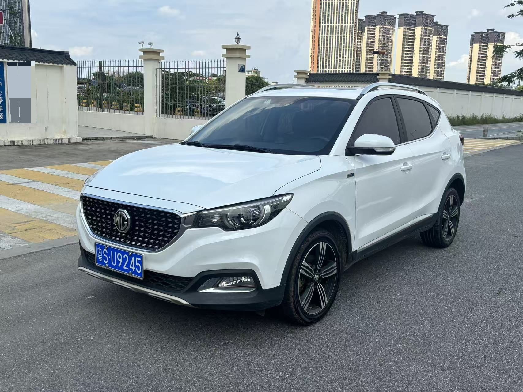 MG ZS 2018 car image 