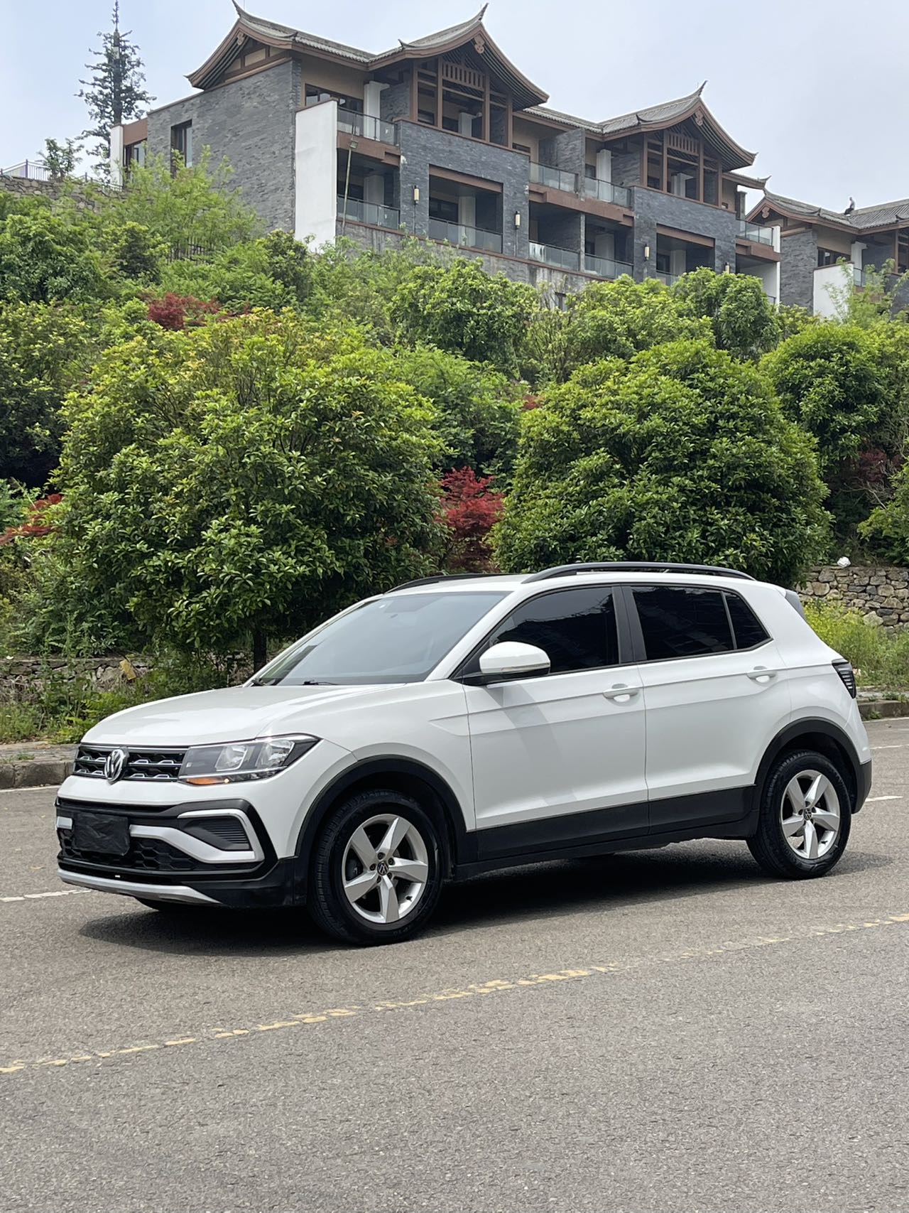 Volkswagen T-Cross 2023 car image 