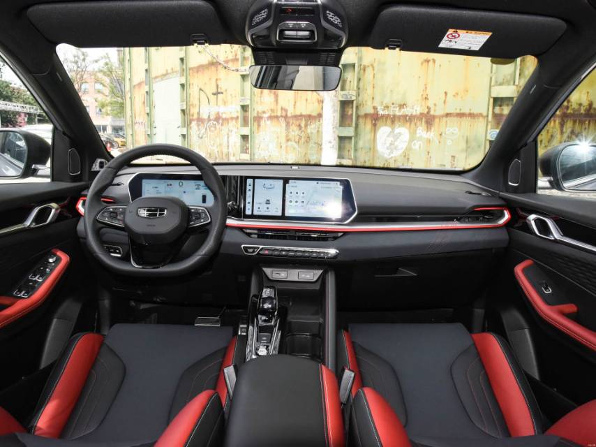 GEELY Coolray 2023 car image #3