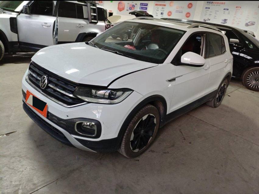 2023 immagine di auto 