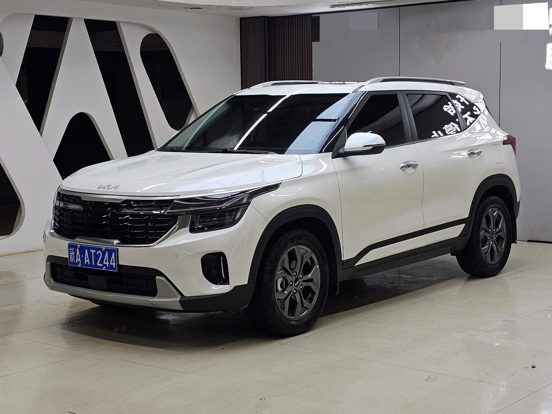 Kia Seltos 2023 Kia Seltos 2023 car image