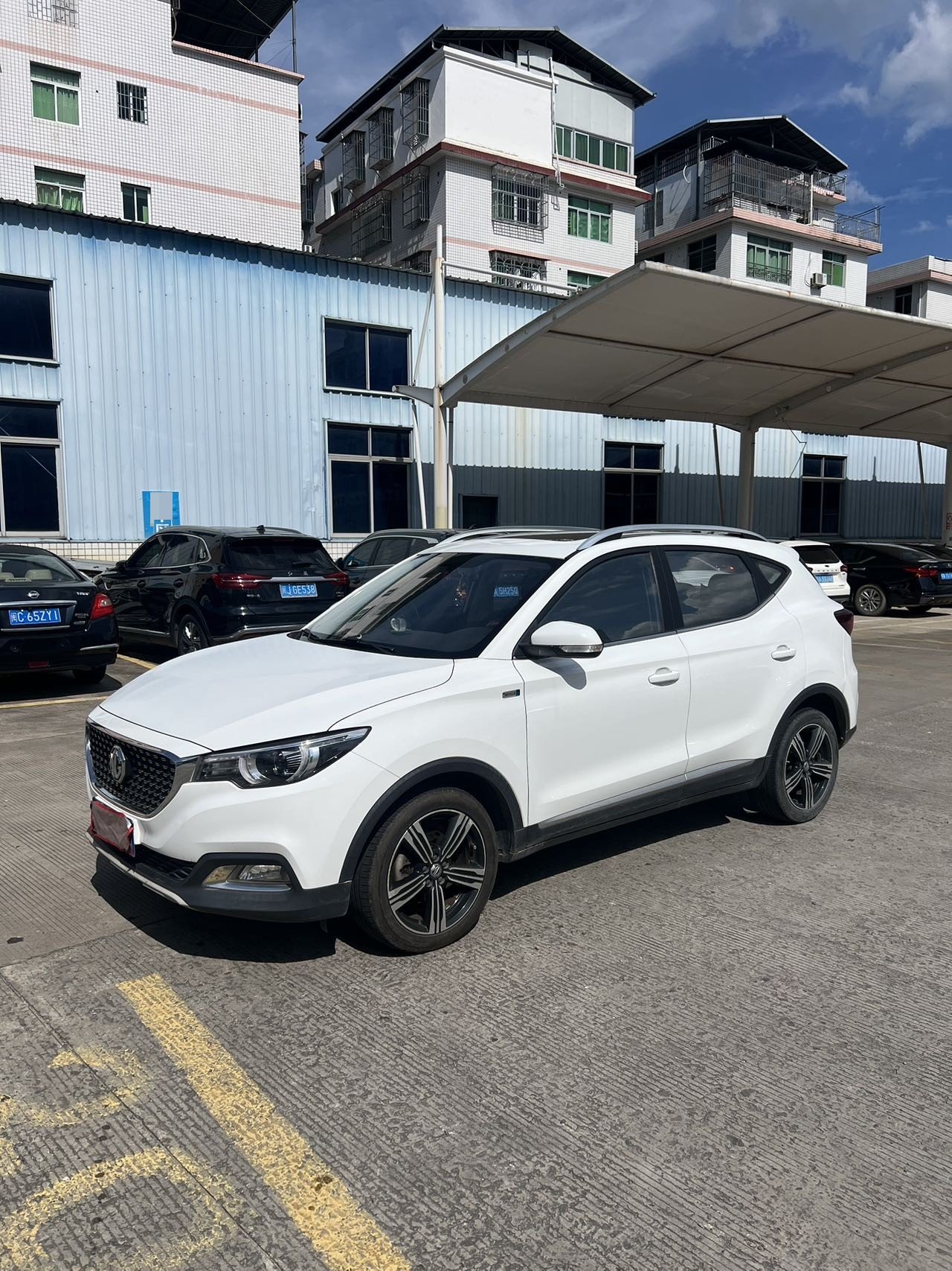 MG ZS 2018 car image 