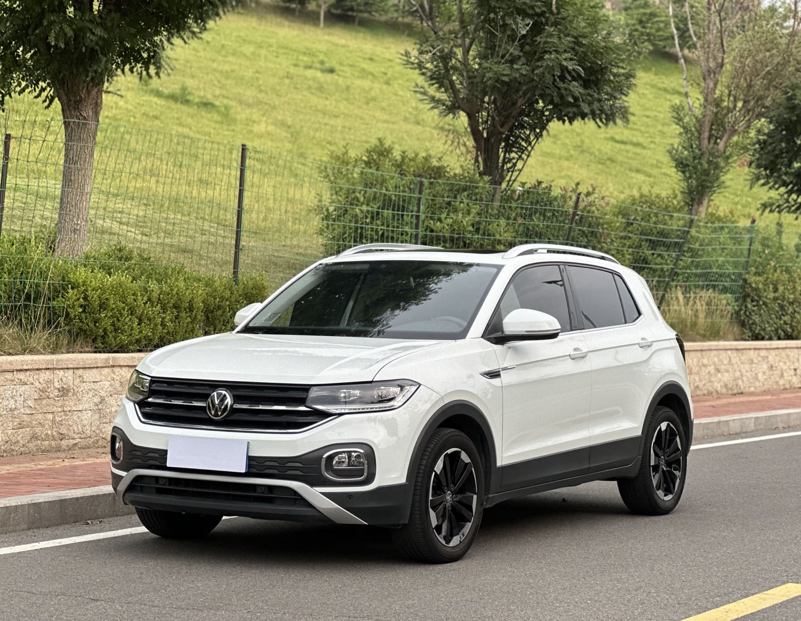 Volkswagen Tacqua 2022 car image 