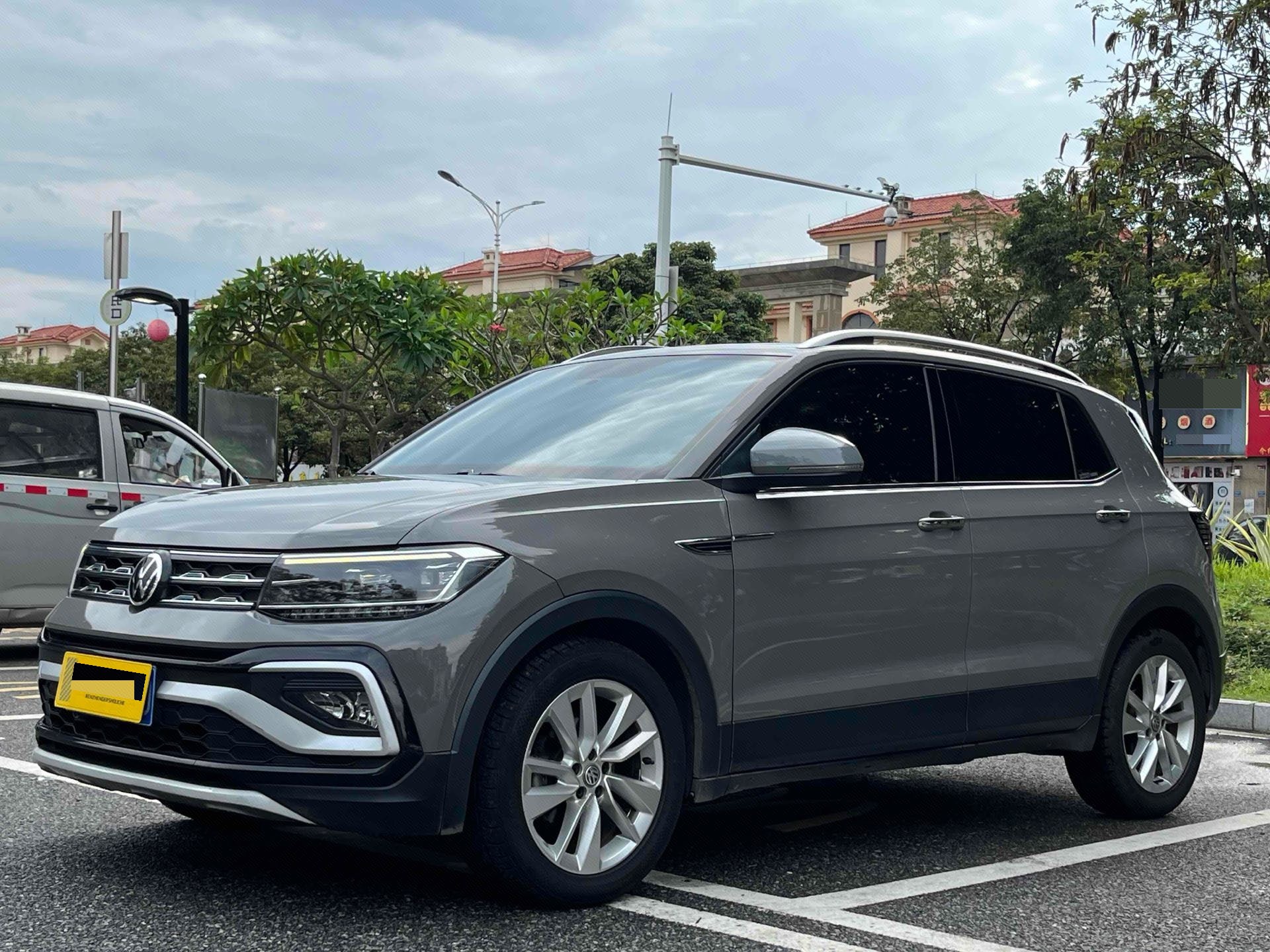 Volkswagen T-Cross 2020 Volkswagen T-Cross 2020 car image