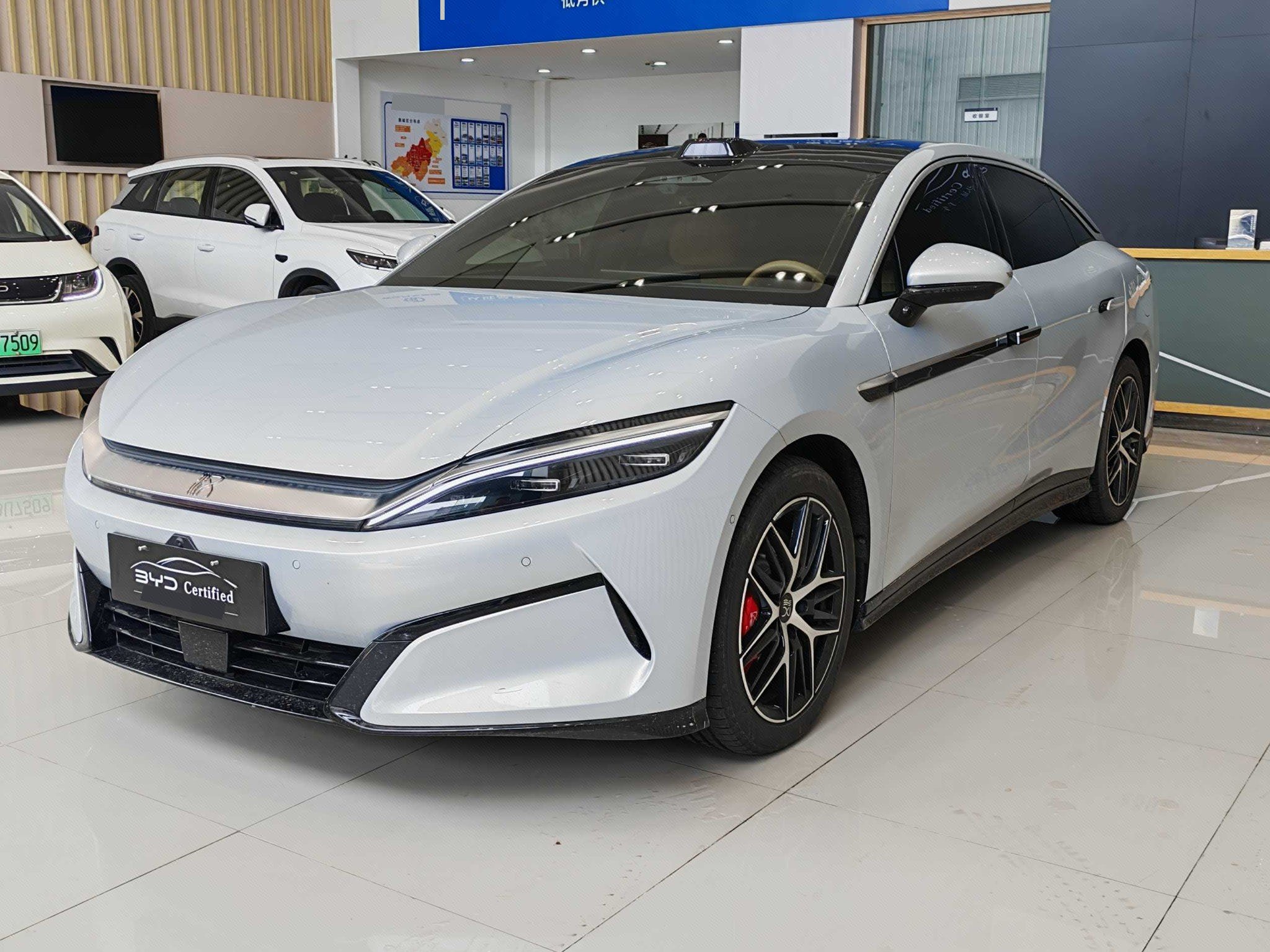BYD HanL 2025 BYD HanL 2025 car image