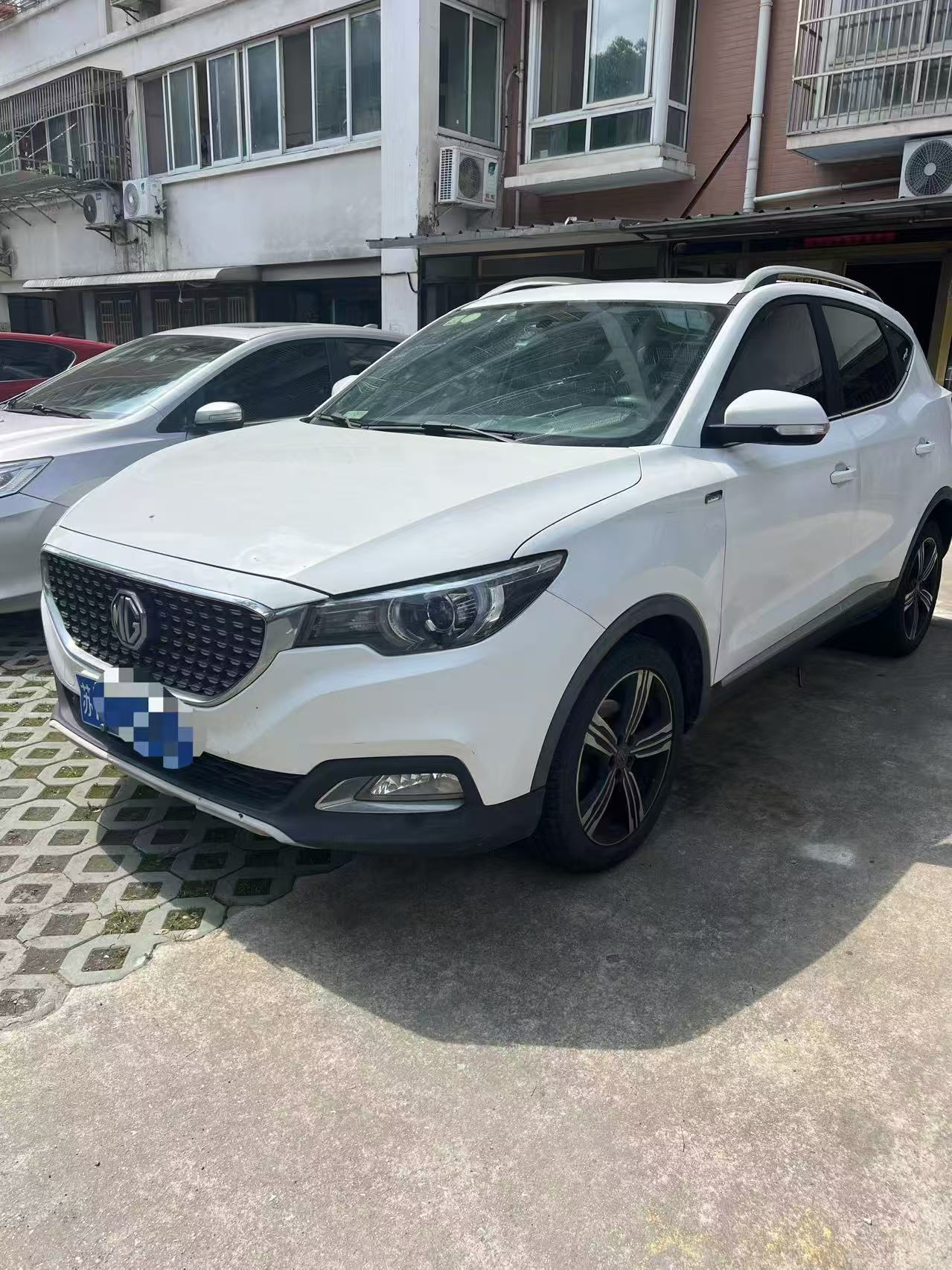 MG ZS 2018 MG ZS 2018 car image