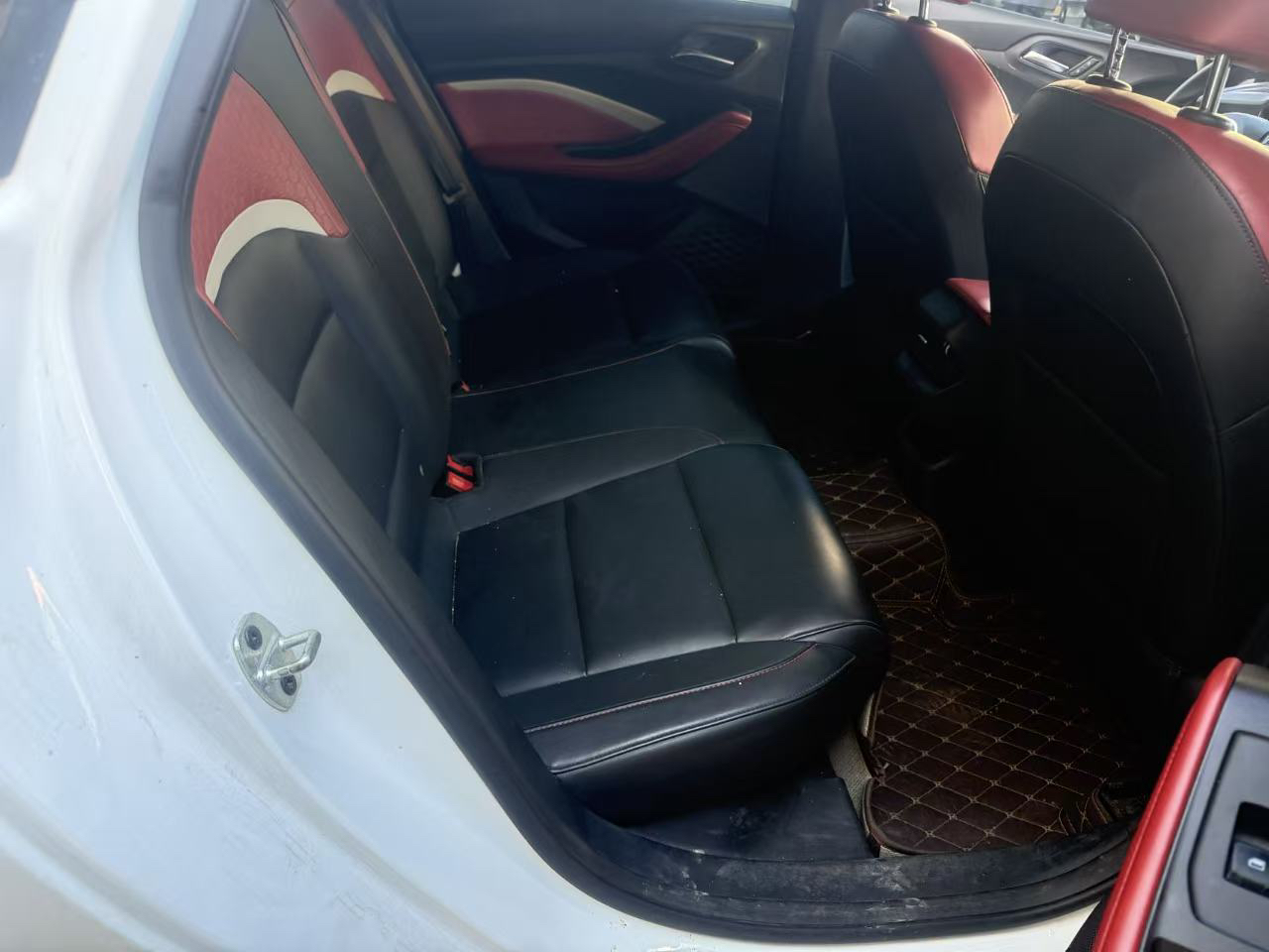 MG 5 2024 #8 MG 5 2024 immagine di auto #8