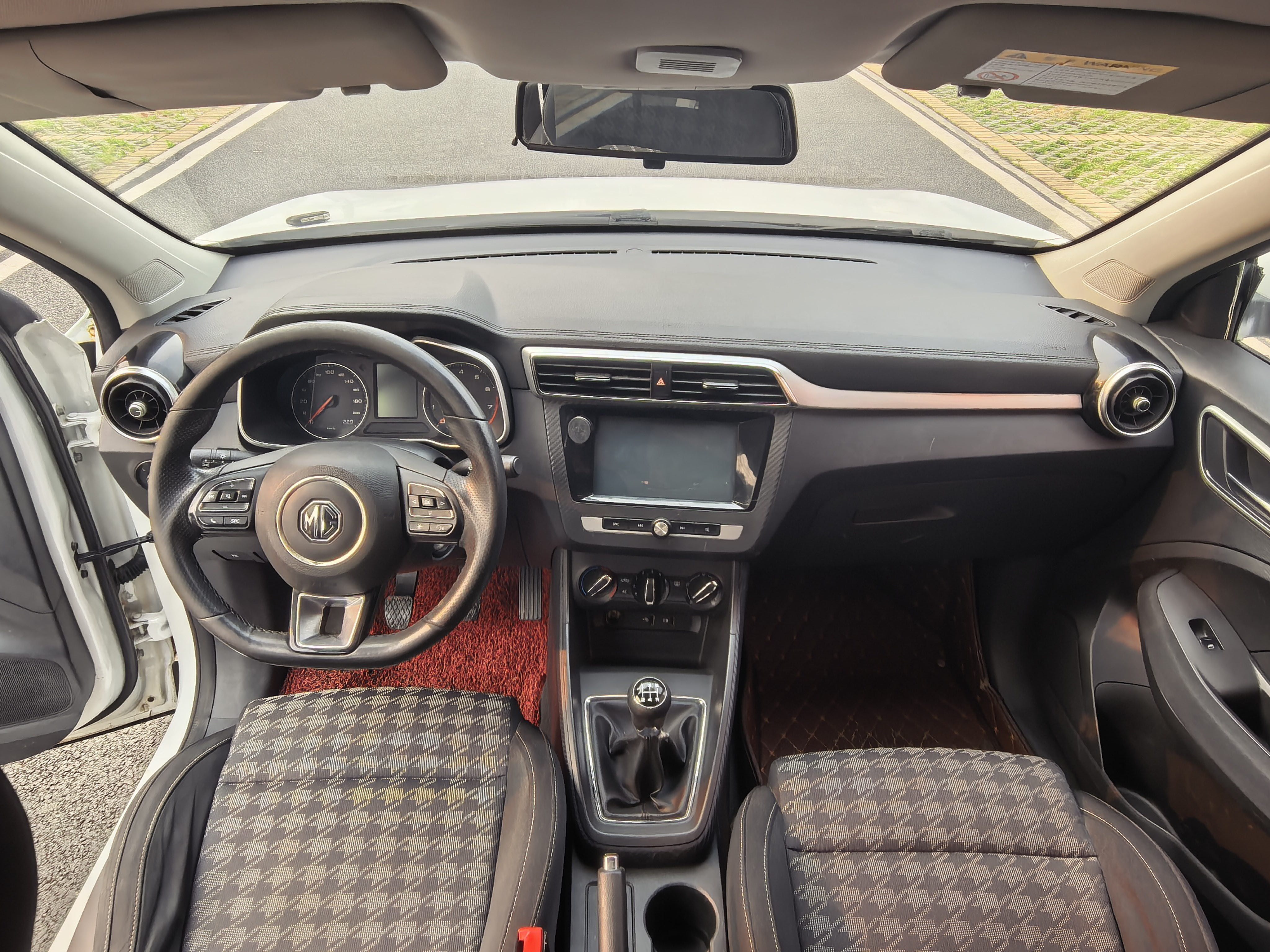 MG ZS 2018 immagine di auto #8