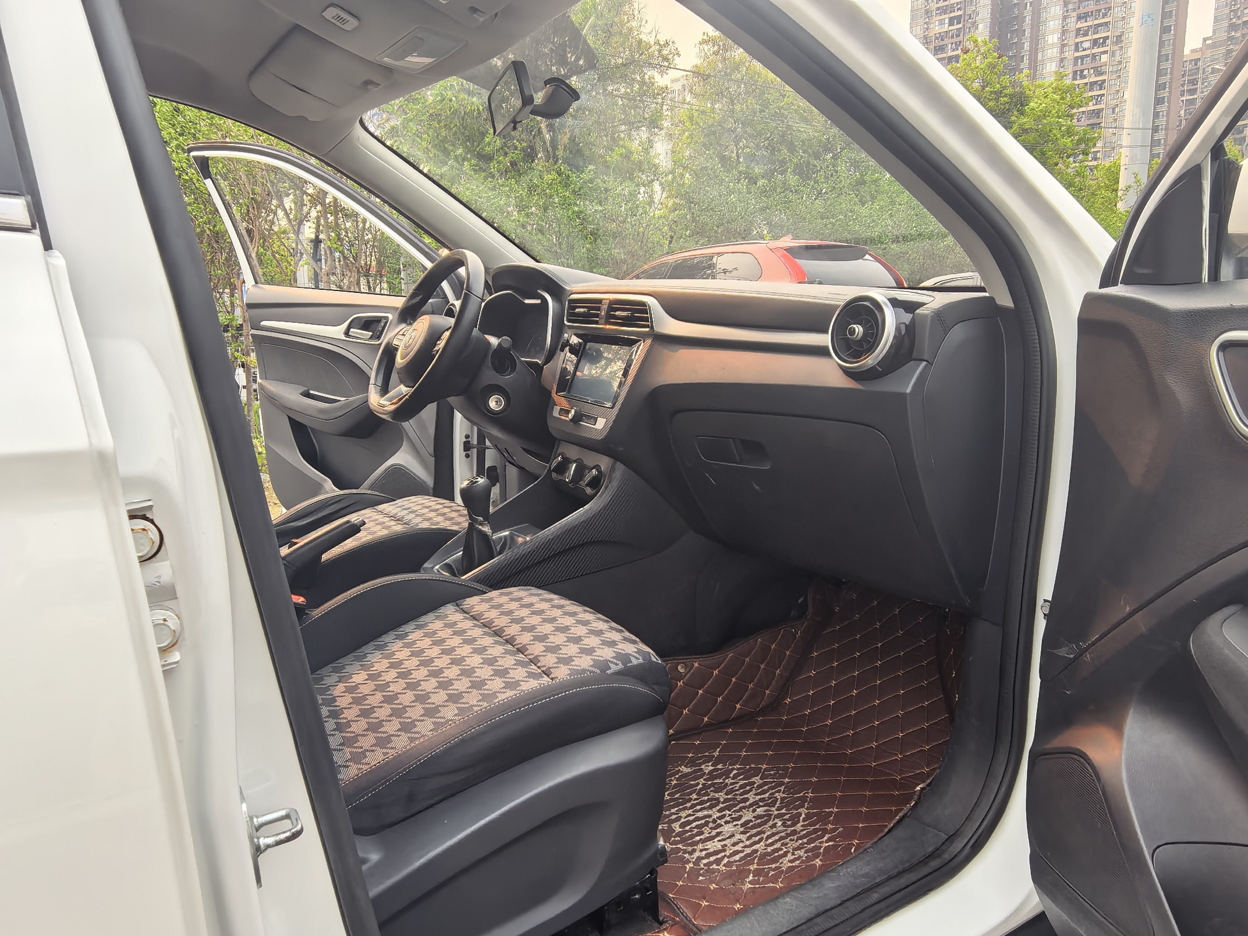 MG ZS 2018 immagine di auto #9