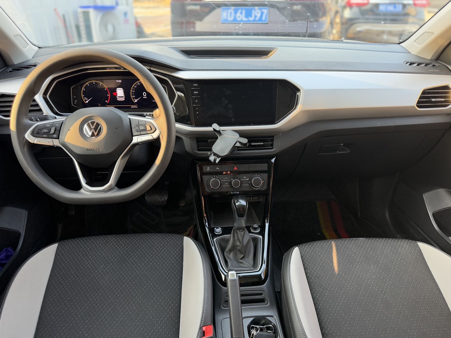 2024 #9 2024 immagine di auto #9