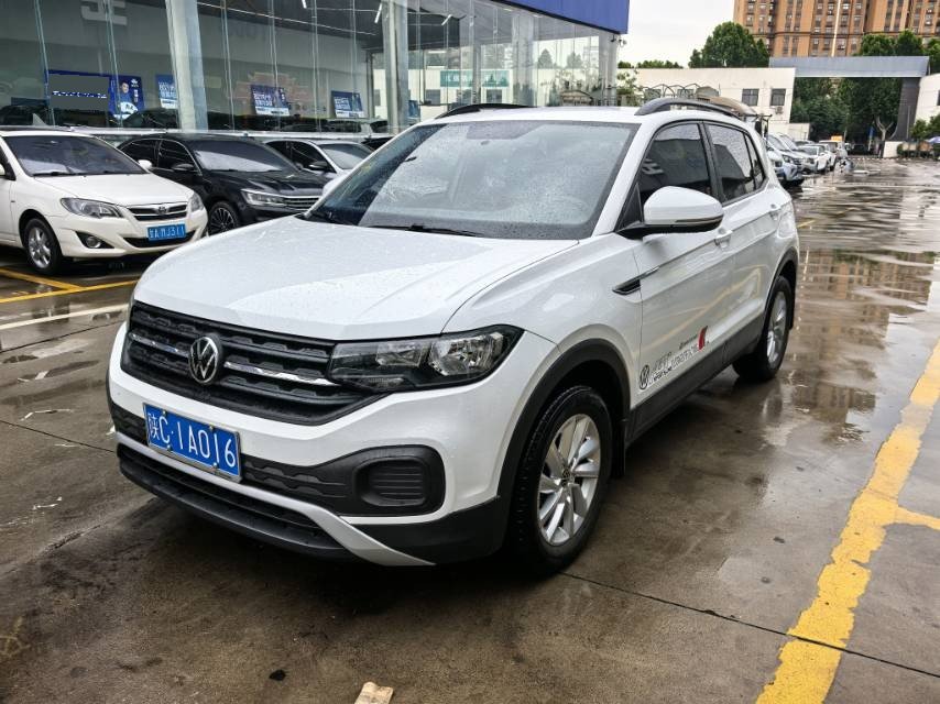 Volkswagen Tacqua 2021 car image 