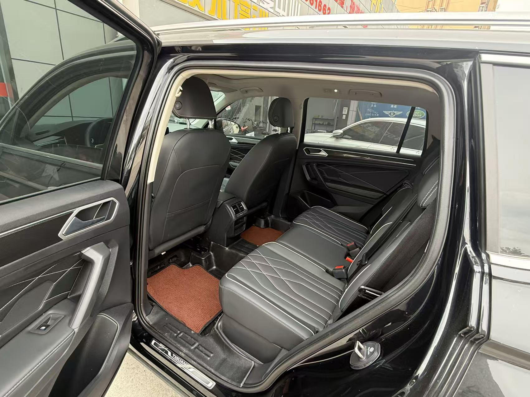 Volkswagen Tiguan L 2025 #4 Volkswagen Tiguan L 2025 imagen de coche #4