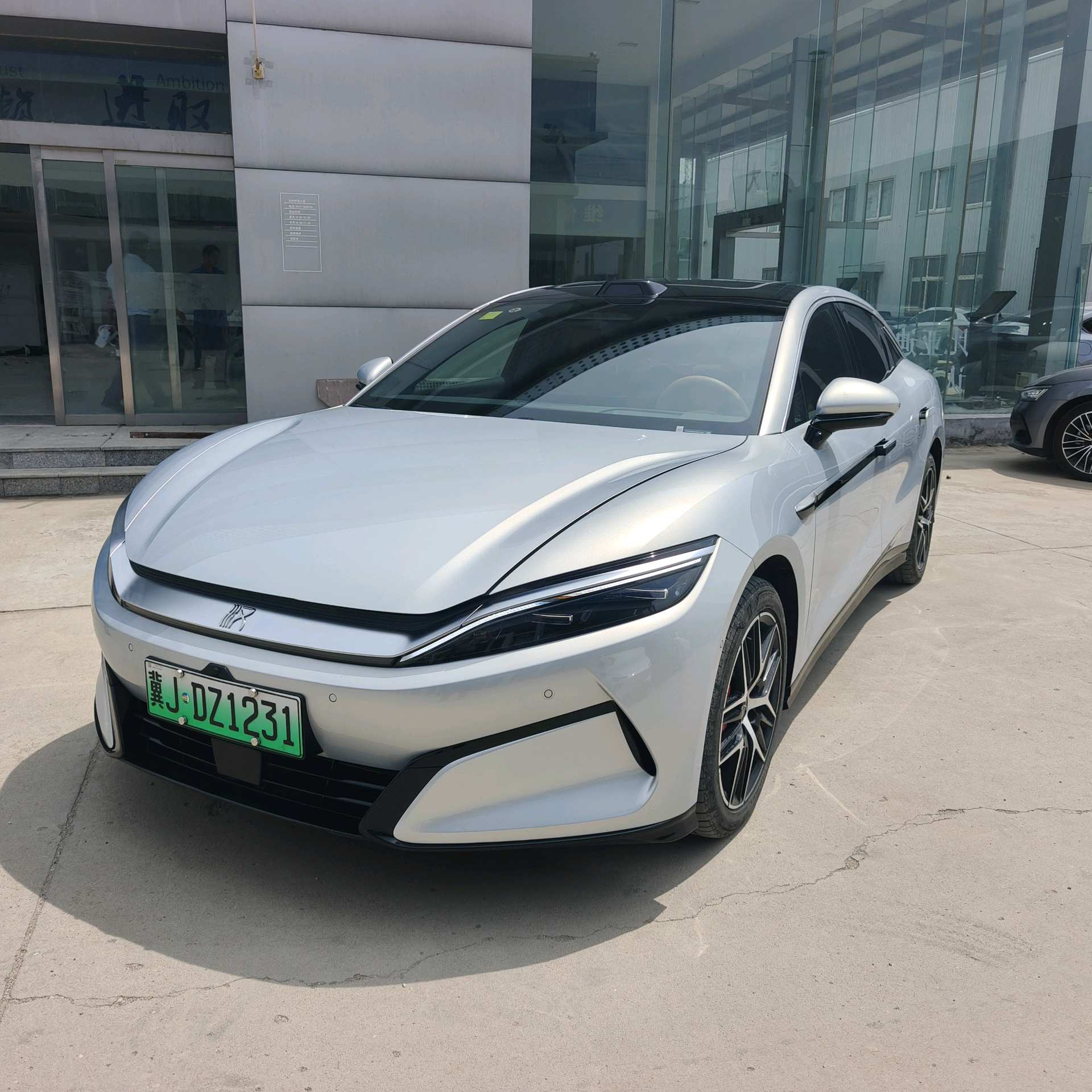 BYD HanL 2025 BYD HanL 2025 изображение автомобиля