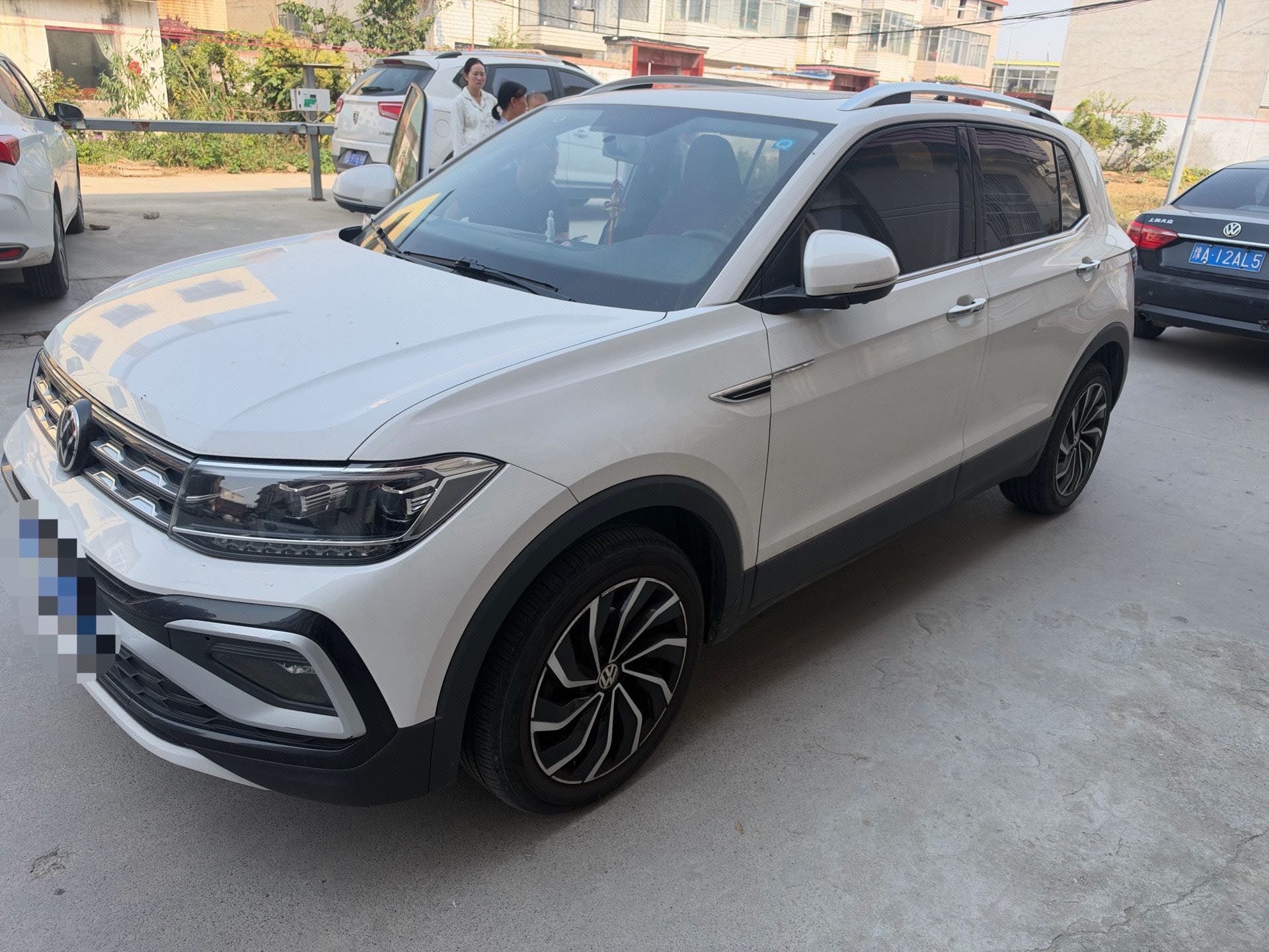 Volkswagen T-Cross 2021 Volkswagen T-Cross 2021 car image