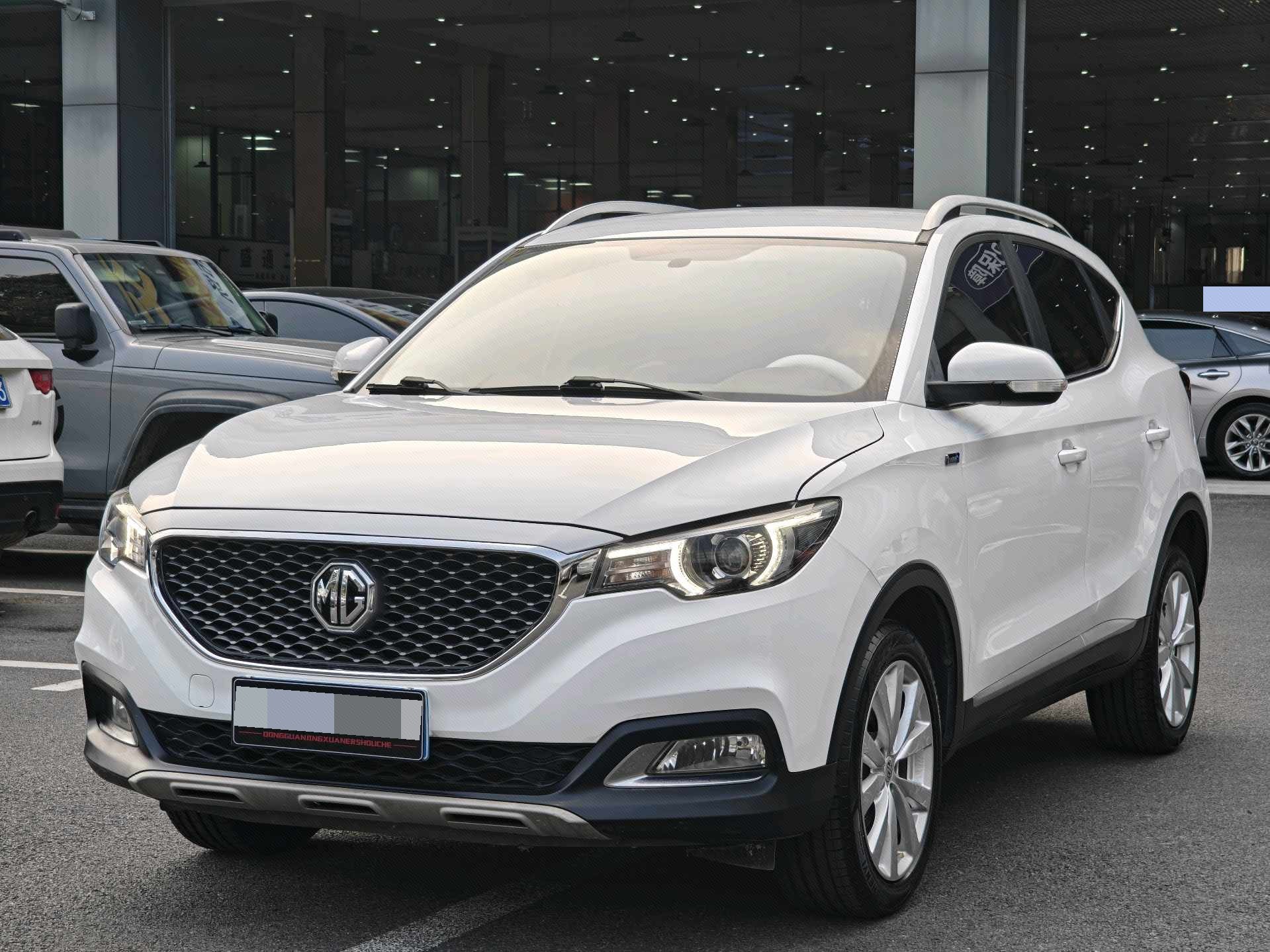 MG ZS 2017 MG ZS 2017 car image