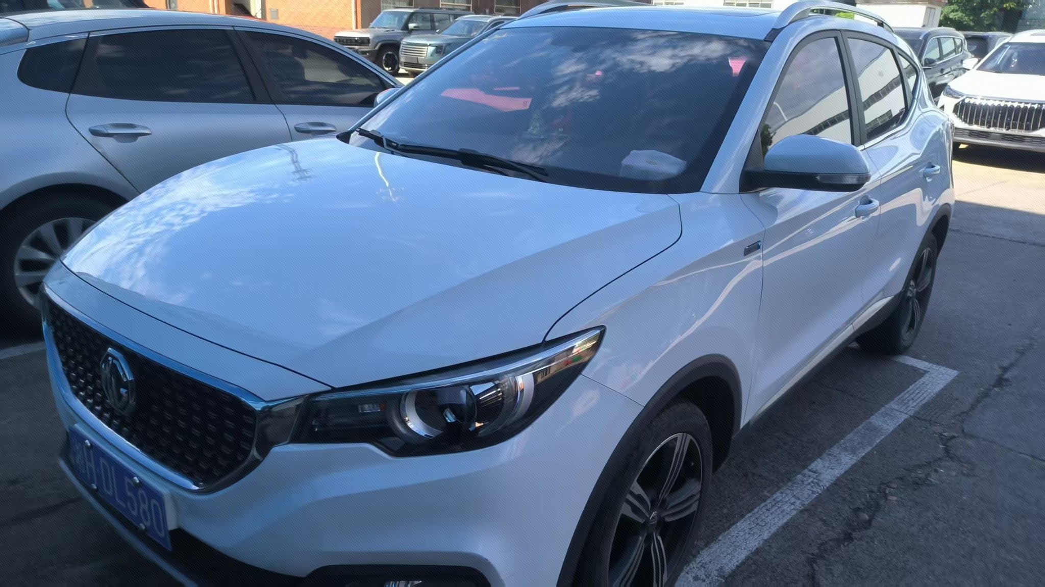 MG ZS 2018 MG ZS 2018 car image