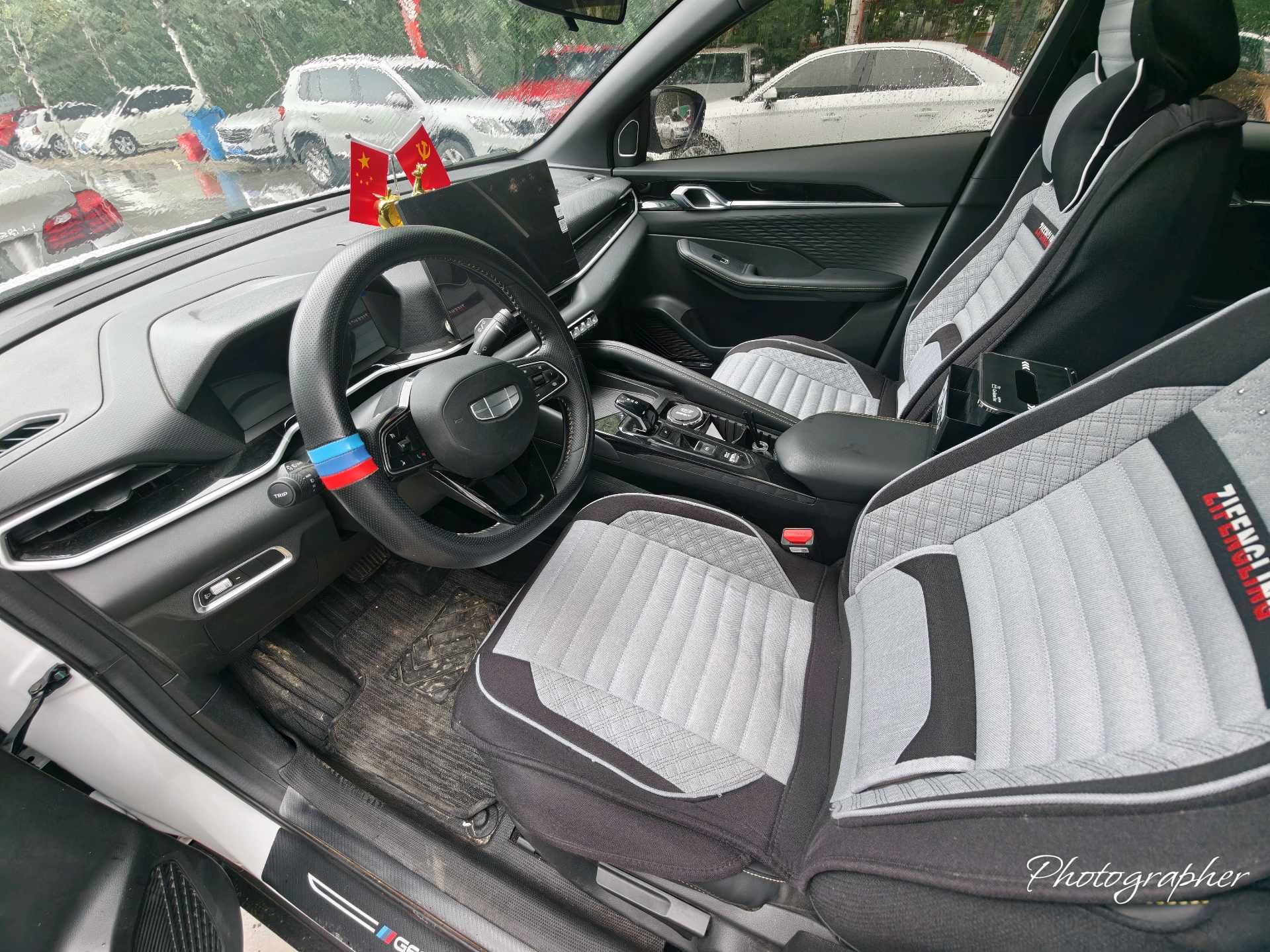 GEELY Coolray 2025 #4 GEELY Coolray 2025 car image #4