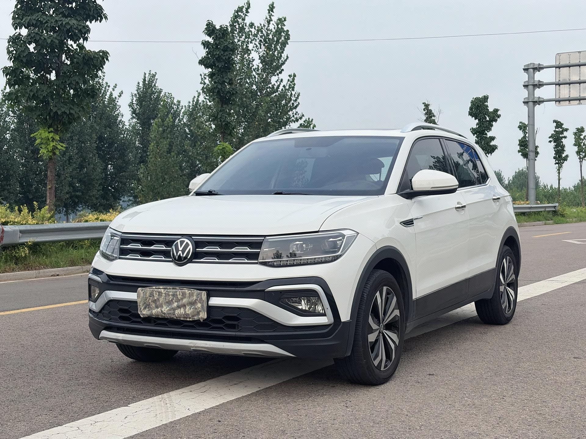Volkswagen T-Cross 2022 Volkswagen T-Cross 2022 car image