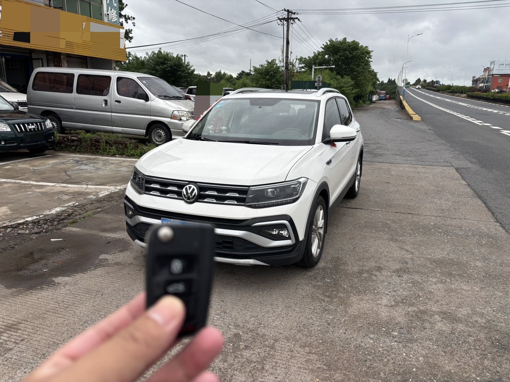 Volkswagen T-Cross 2019 Volkswagen T-Cross 2019 car image