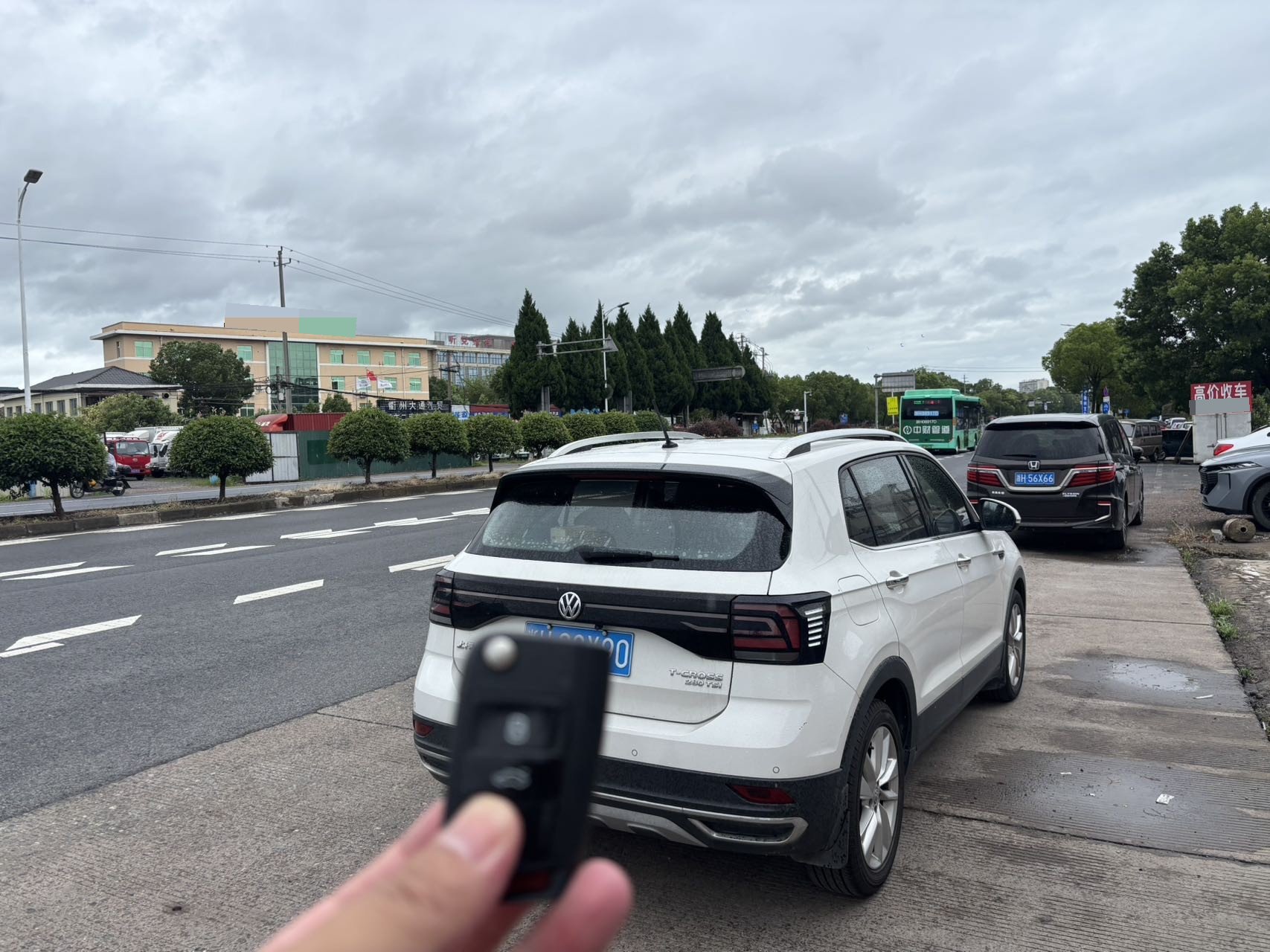 Volkswagen T-Cross 2019 #5 Volkswagen T-Cross 2019 car image #5
