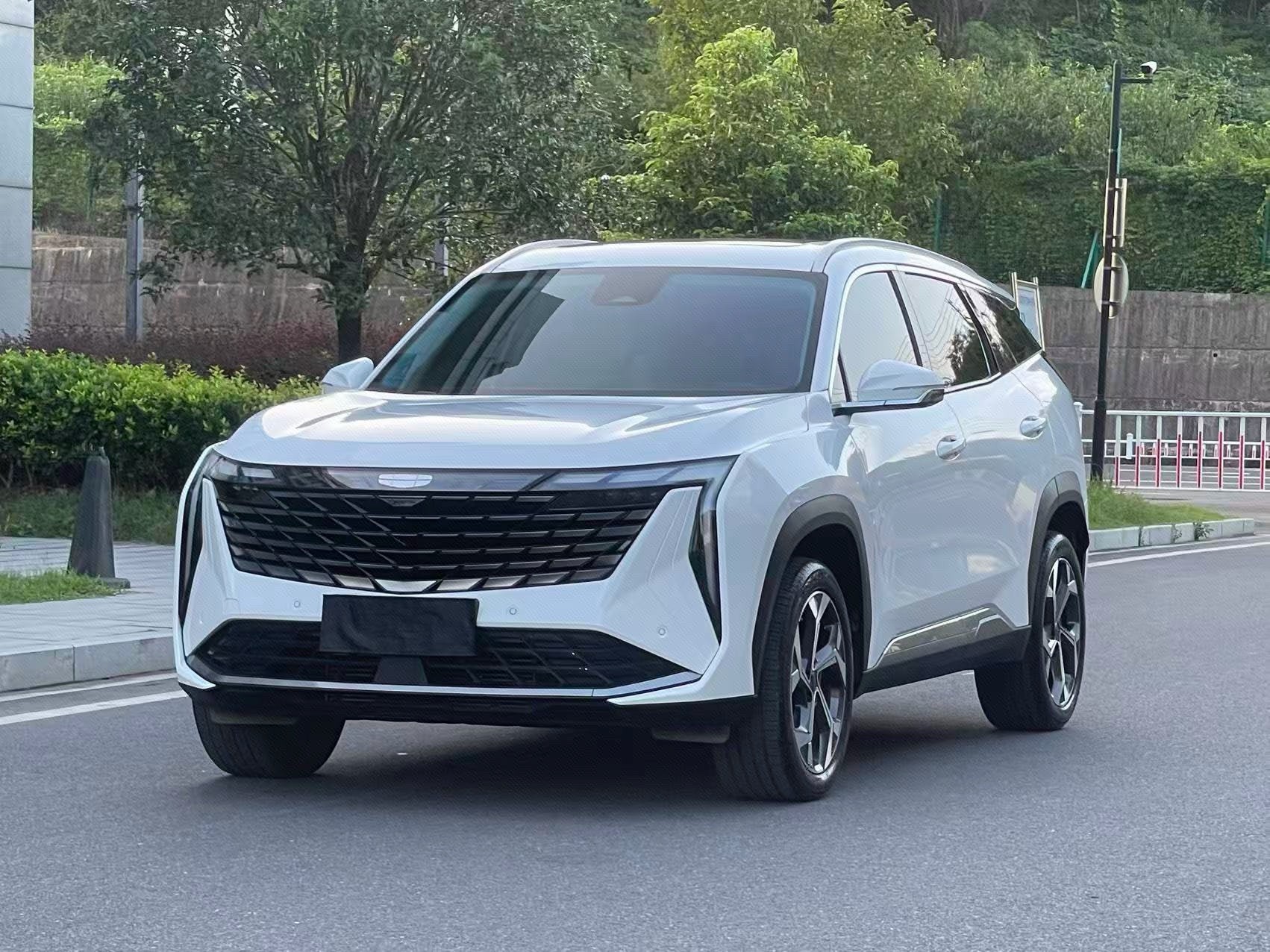 GEELY Boyue L 2024 GEELY Boyue L 2024 car image