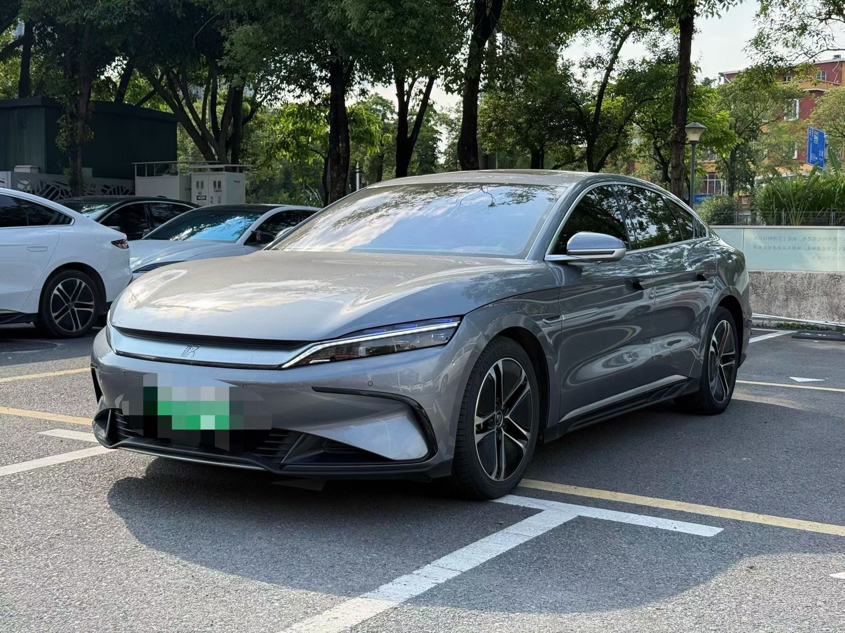 BYD Han 2024 BYD Han 2024 car image