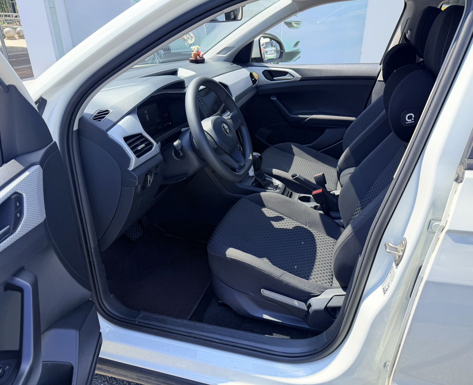 Volkswagen Tacqua 2022 immagine di auto #4