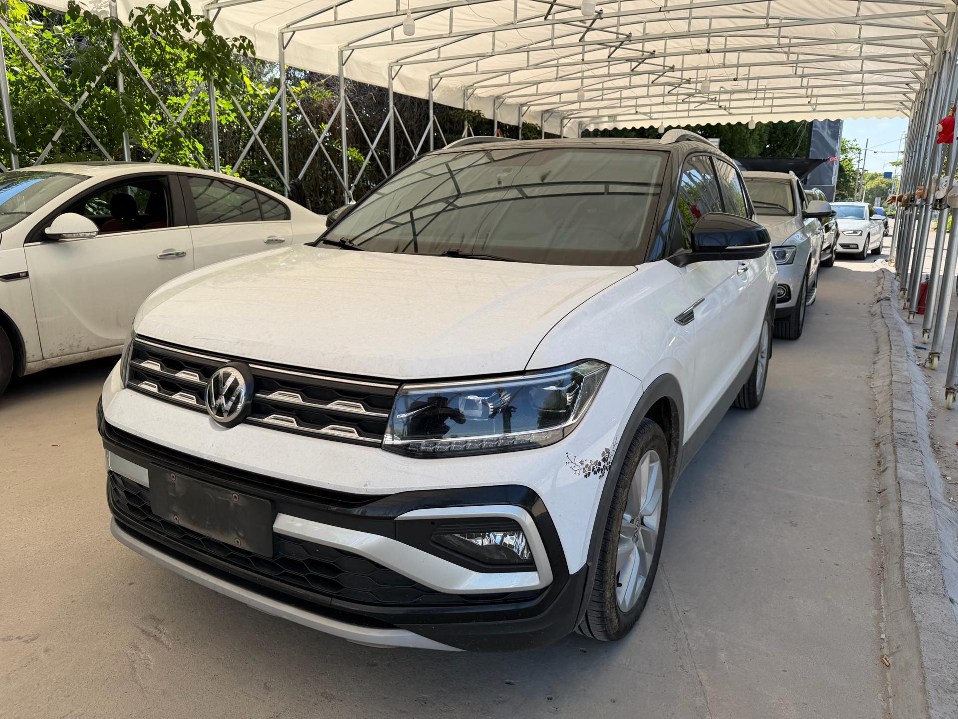Volkswagen T-Cross 2020 Volkswagen T-Cross 2020 car image