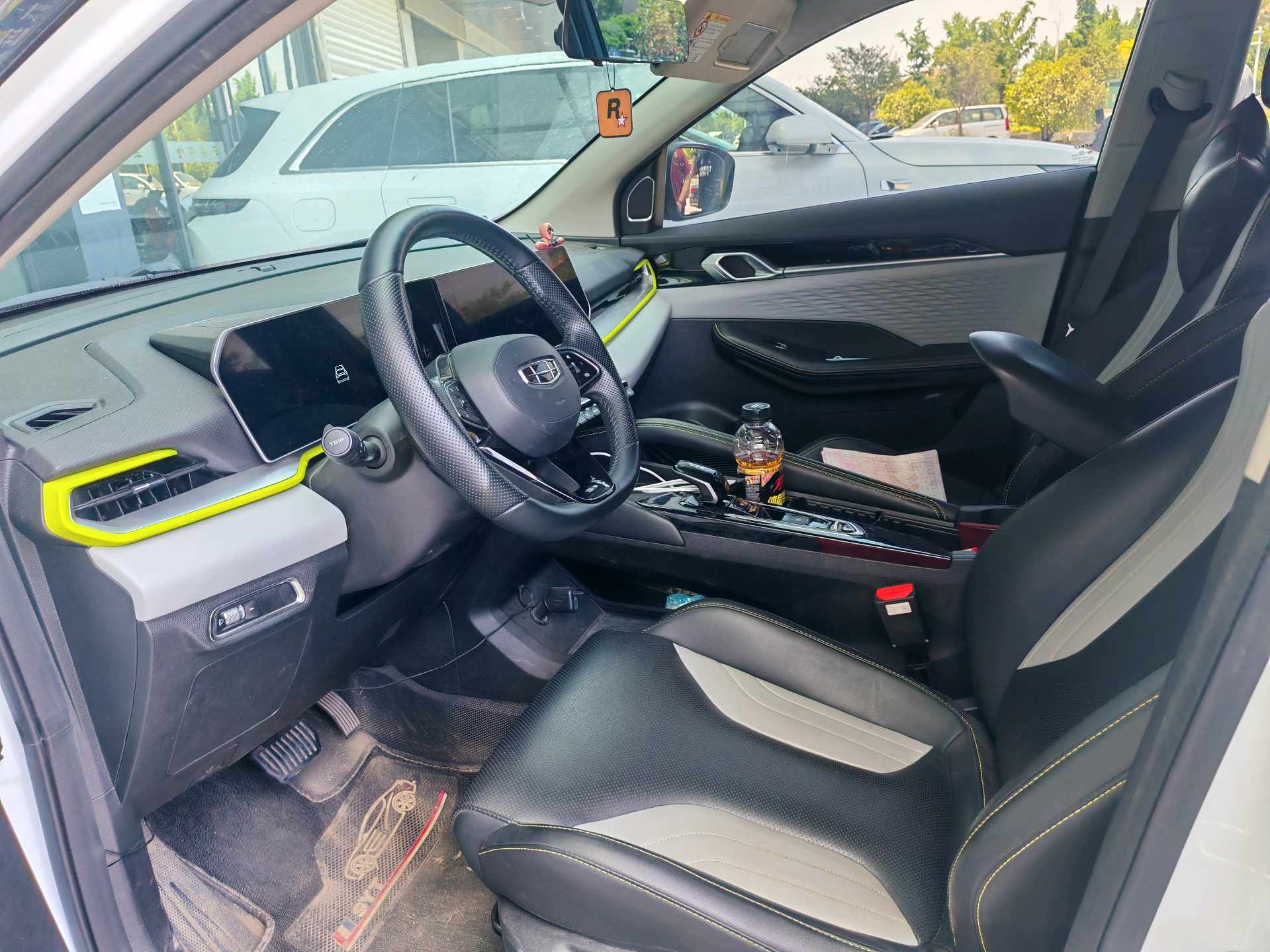 GEELY Coolray 2023 #2 GEELY Coolray 2023 image de voiture #2