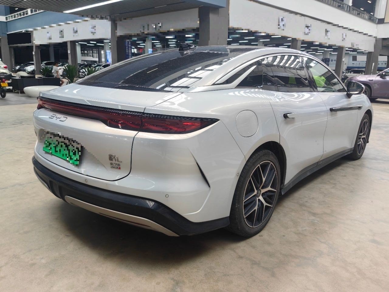 BYD HanL 2025 #8 BYD HanL 2025 immagine di auto #8