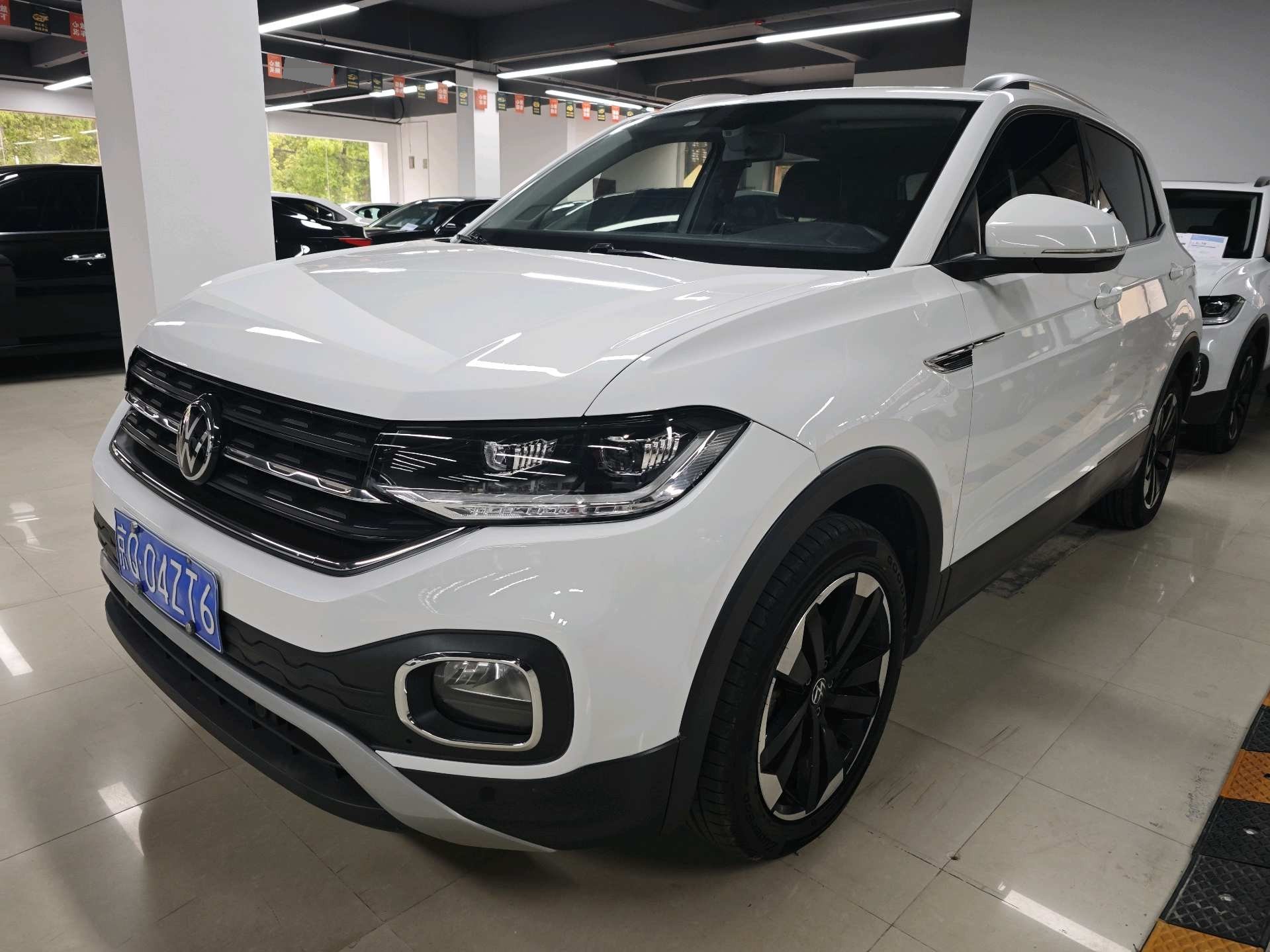 2023 2023 immagine di auto