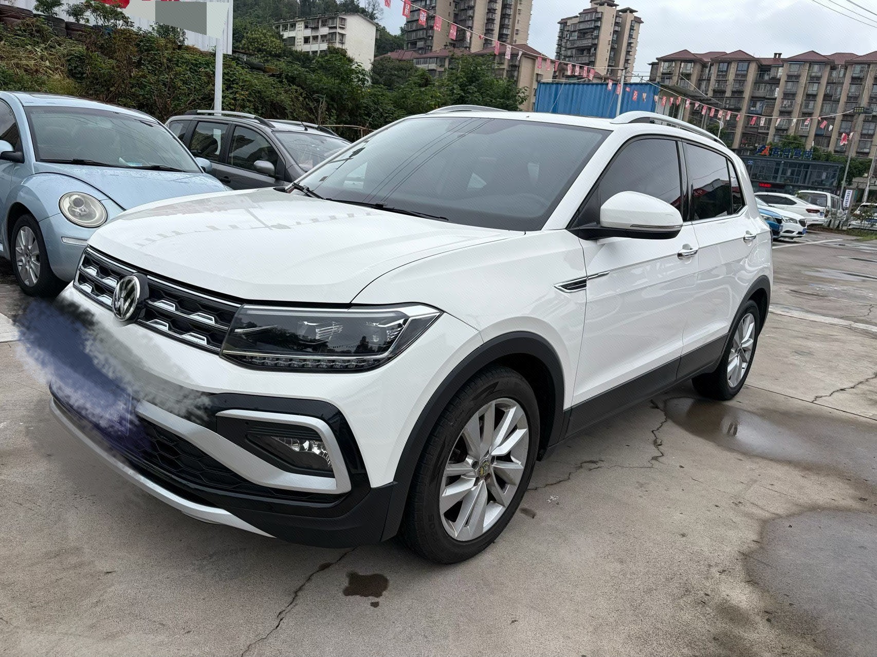 Volkswagen T-Cross 2020 car image 
