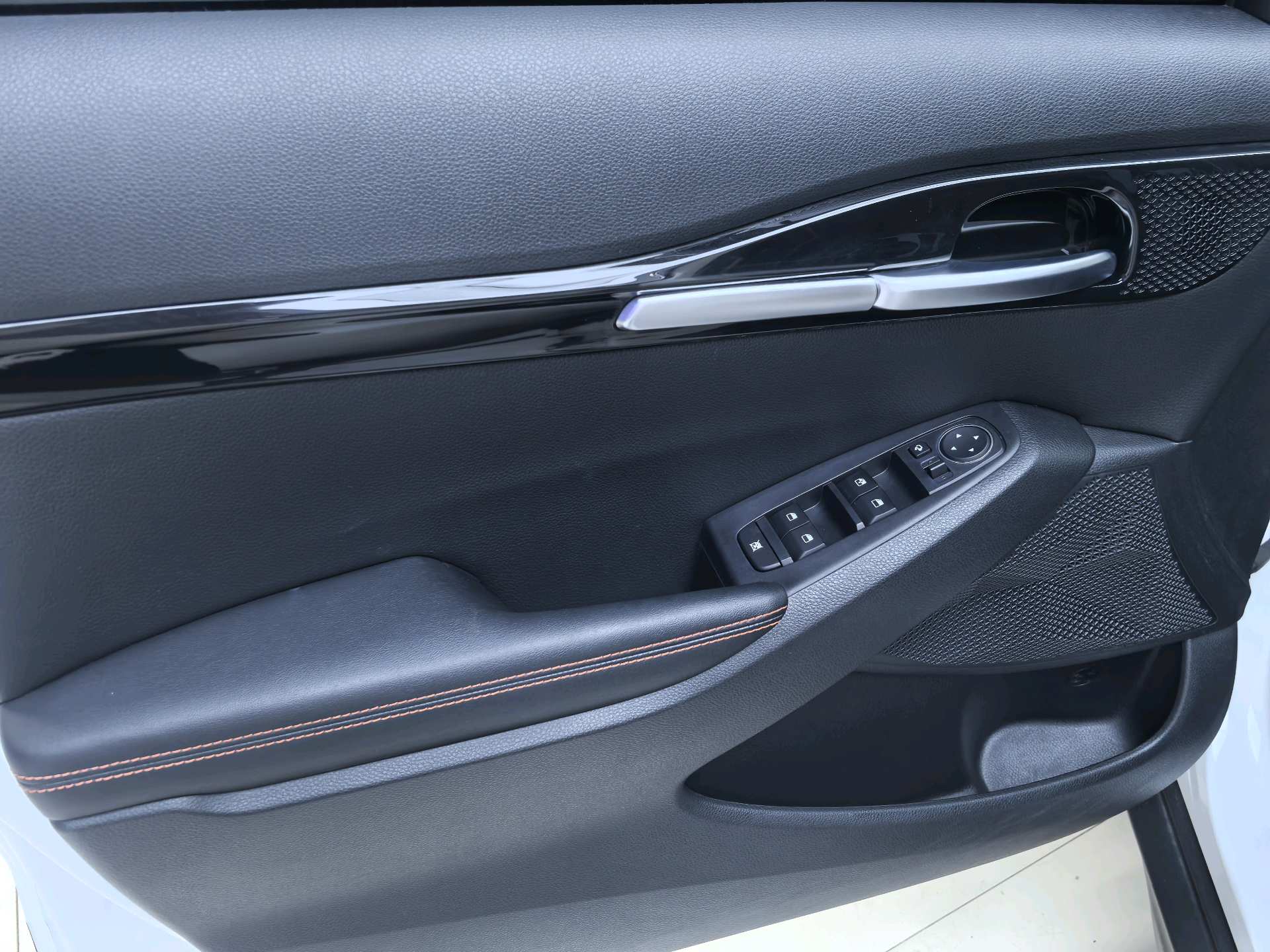 Kia Seltos 2024 #8 Kia Seltos 2024 image de voiture #8