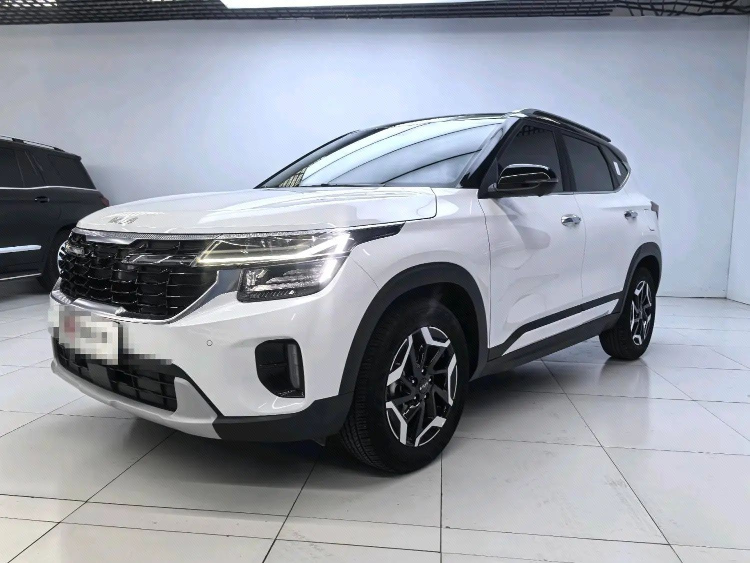 Kia Seltos 2024 Kia Seltos 2024 immagine di auto
