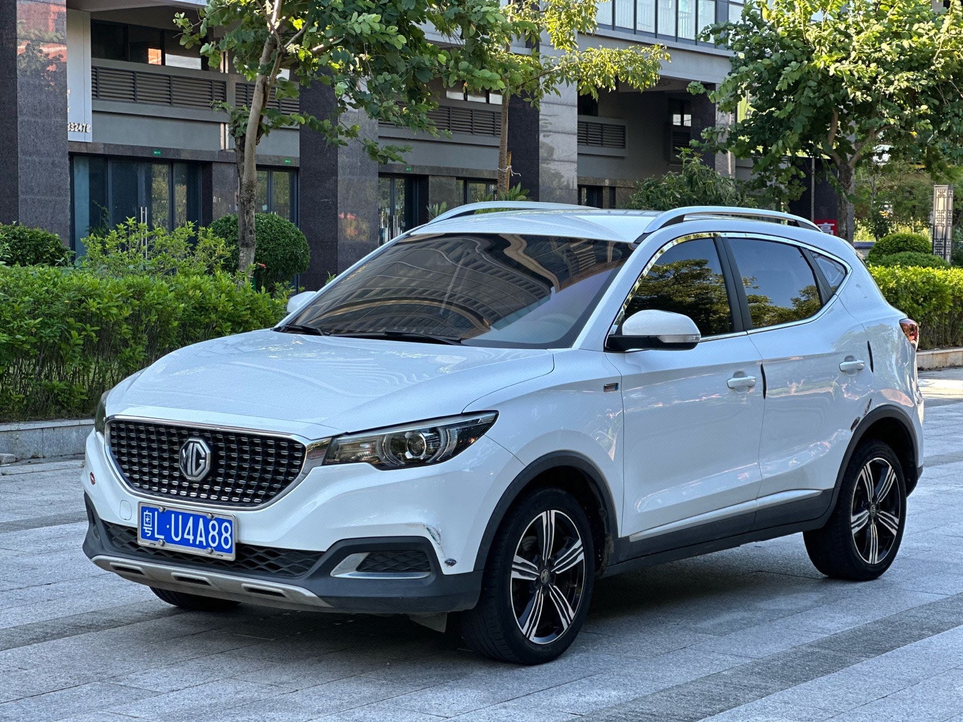 MG ZS 2019 MG ZS 2019 car image