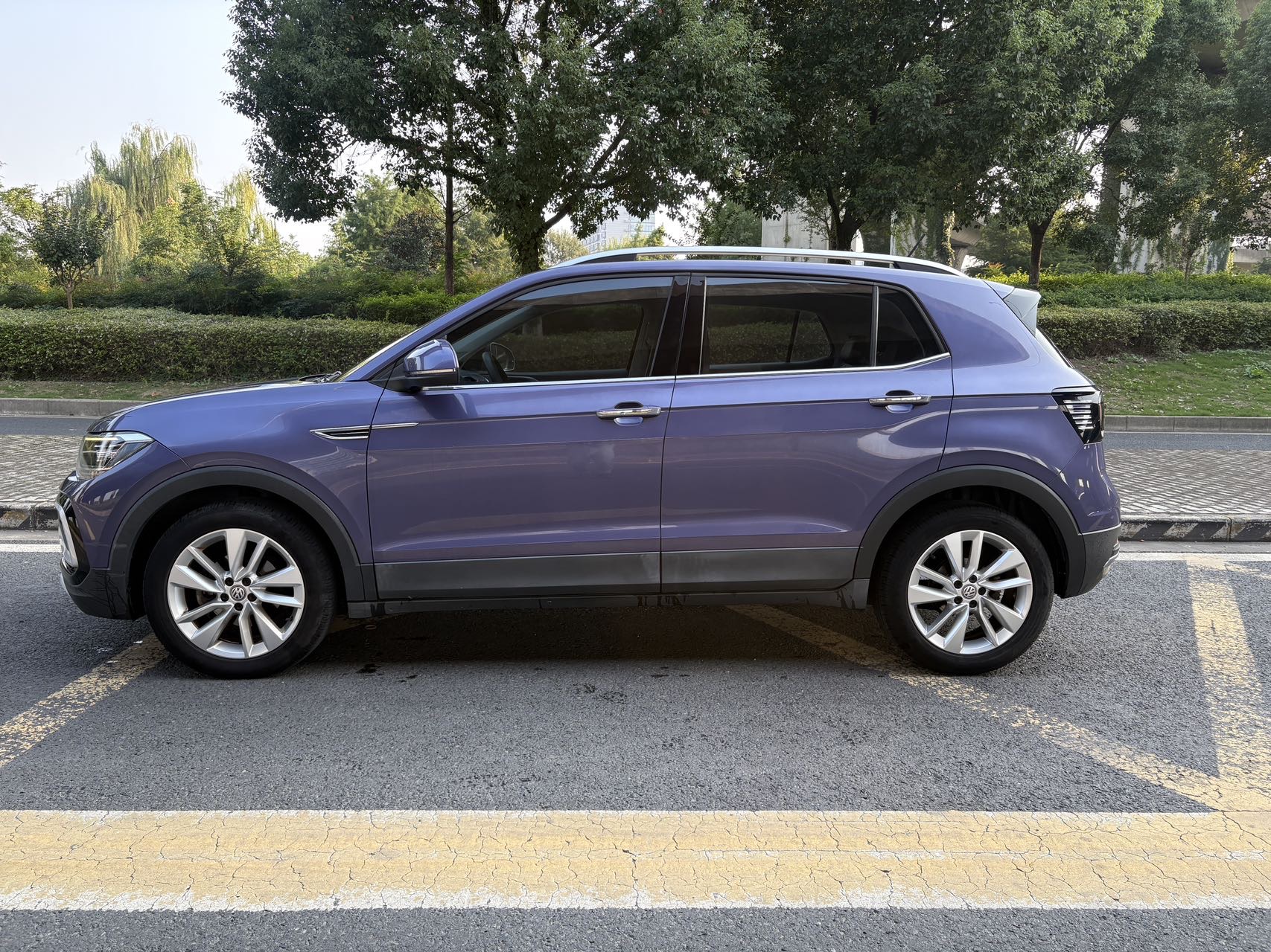 Volkswagen T-Cross 2020 #2 Volkswagen T-Cross 2020 car image #2