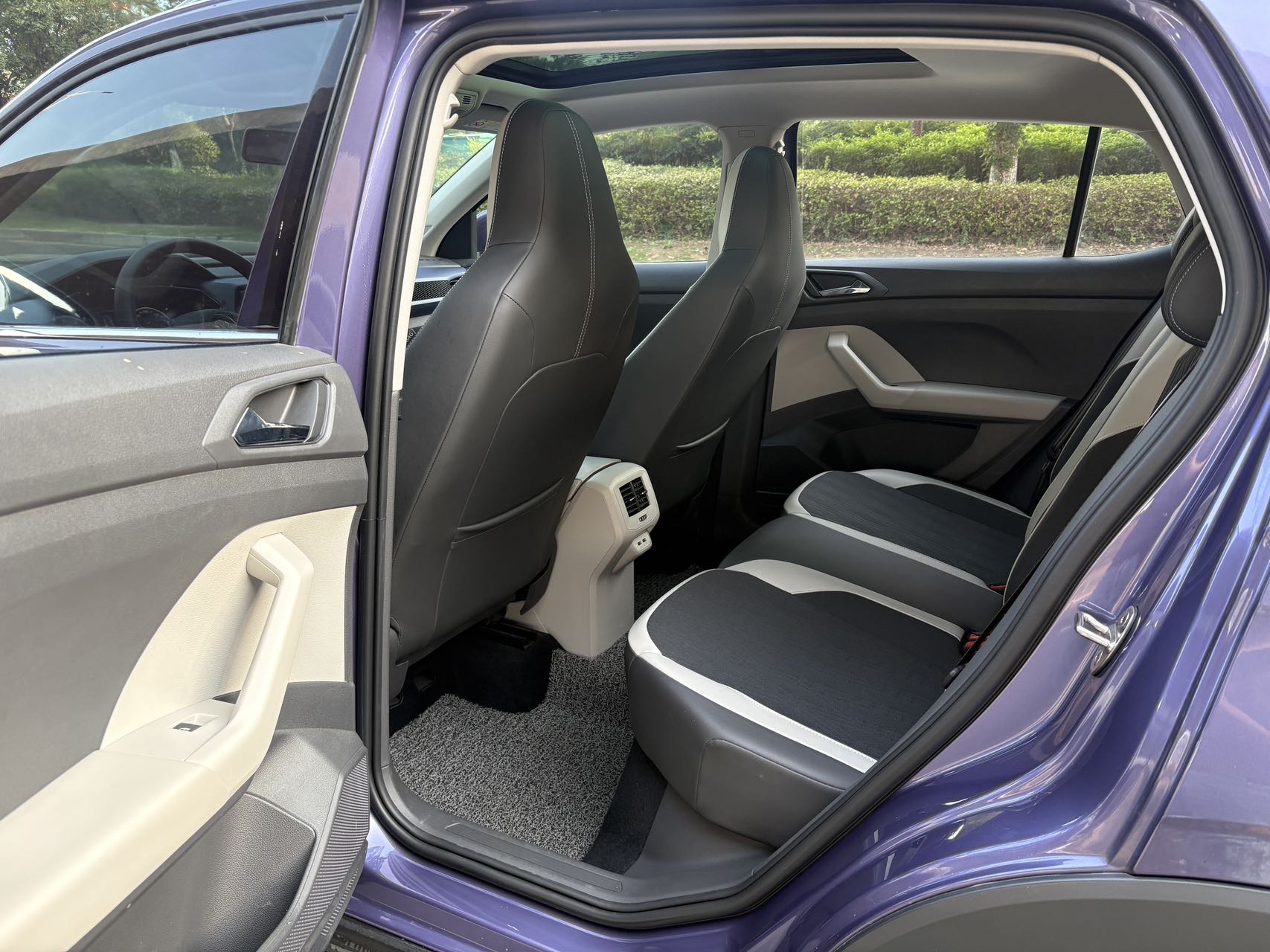 Volkswagen T-Cross 2020 #6 Volkswagen T-Cross 2020 car image #6