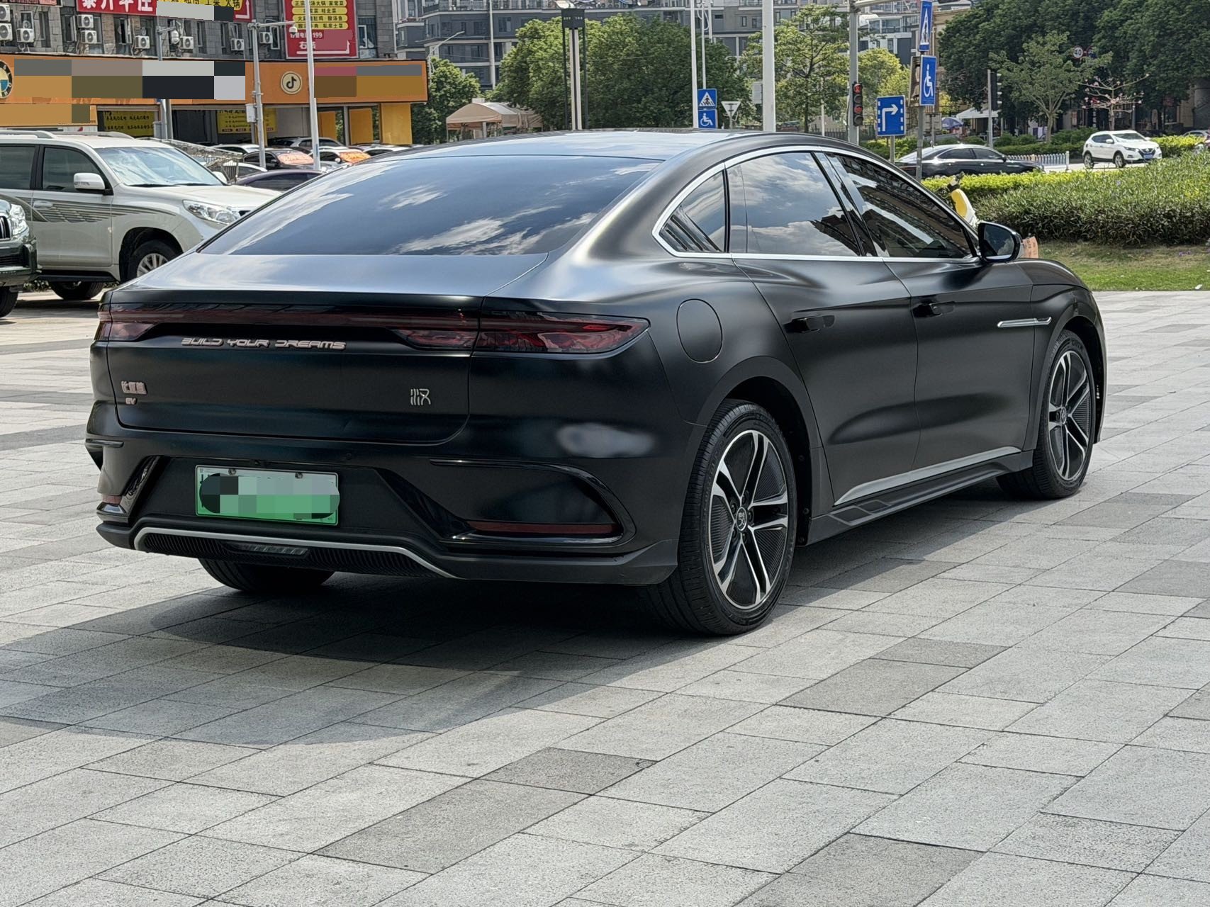 BYD Han 2023 car image #8