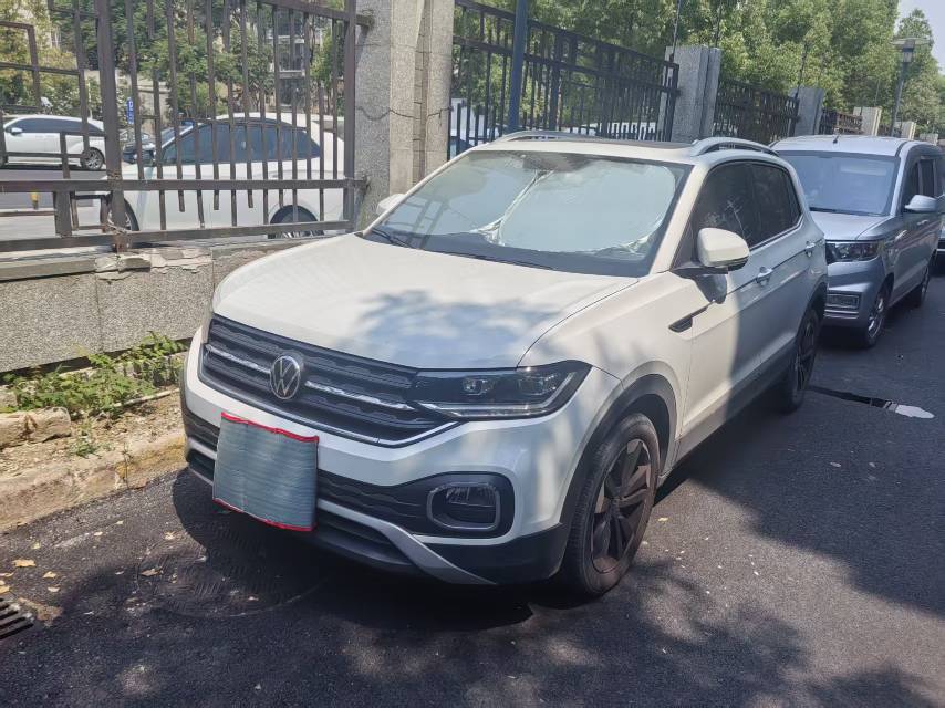 Volkswagen Tacqua 2021 car image 